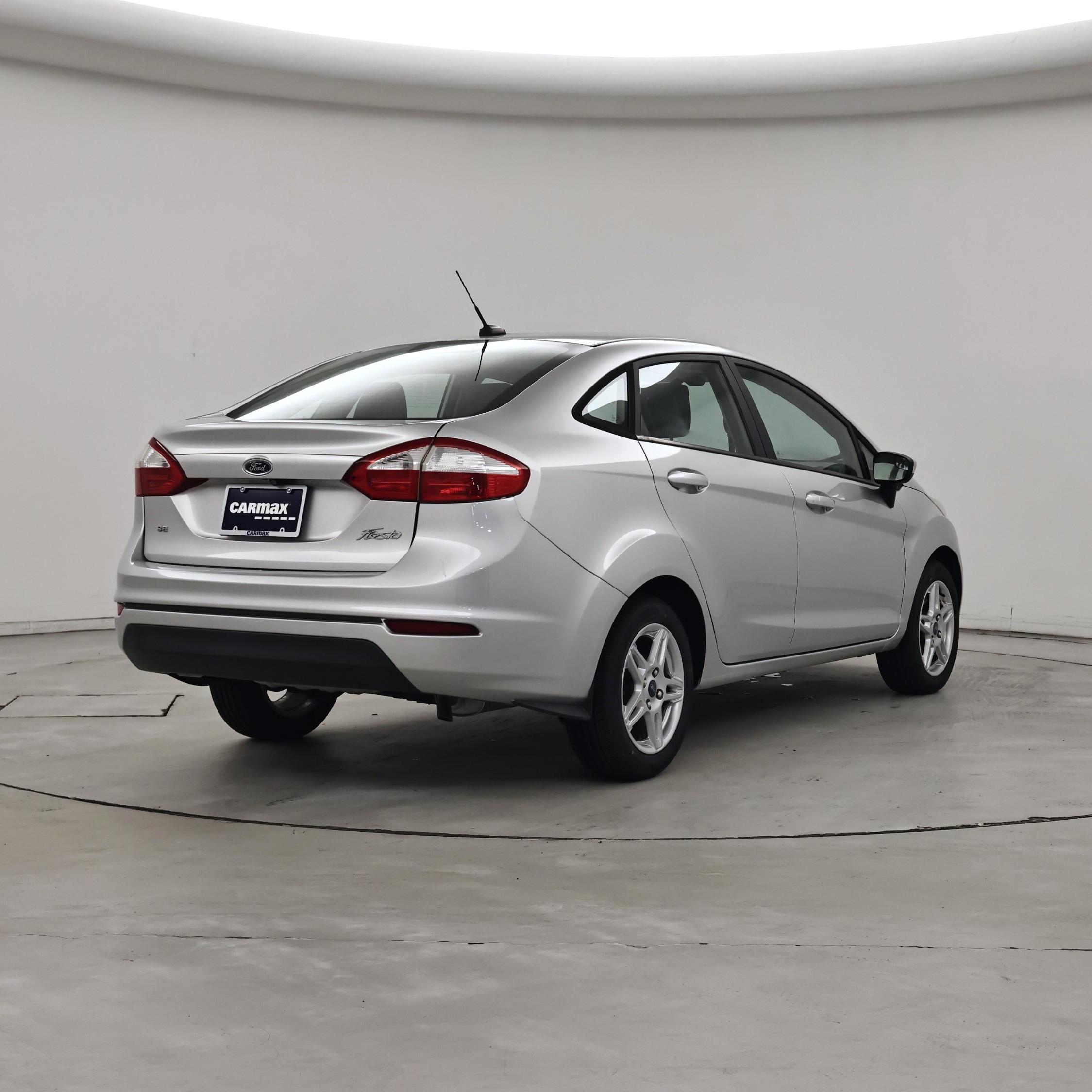 Thumbnail: 2018 Ford Fiesta - 8