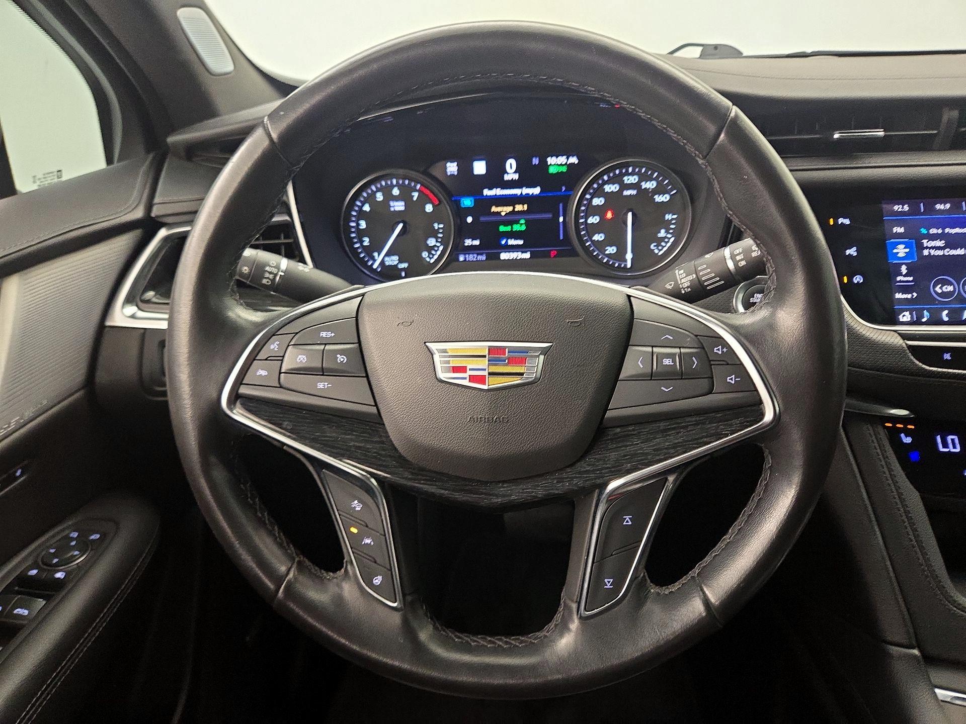 Thumbnail: 2020 Cadillac XT5 - 10
