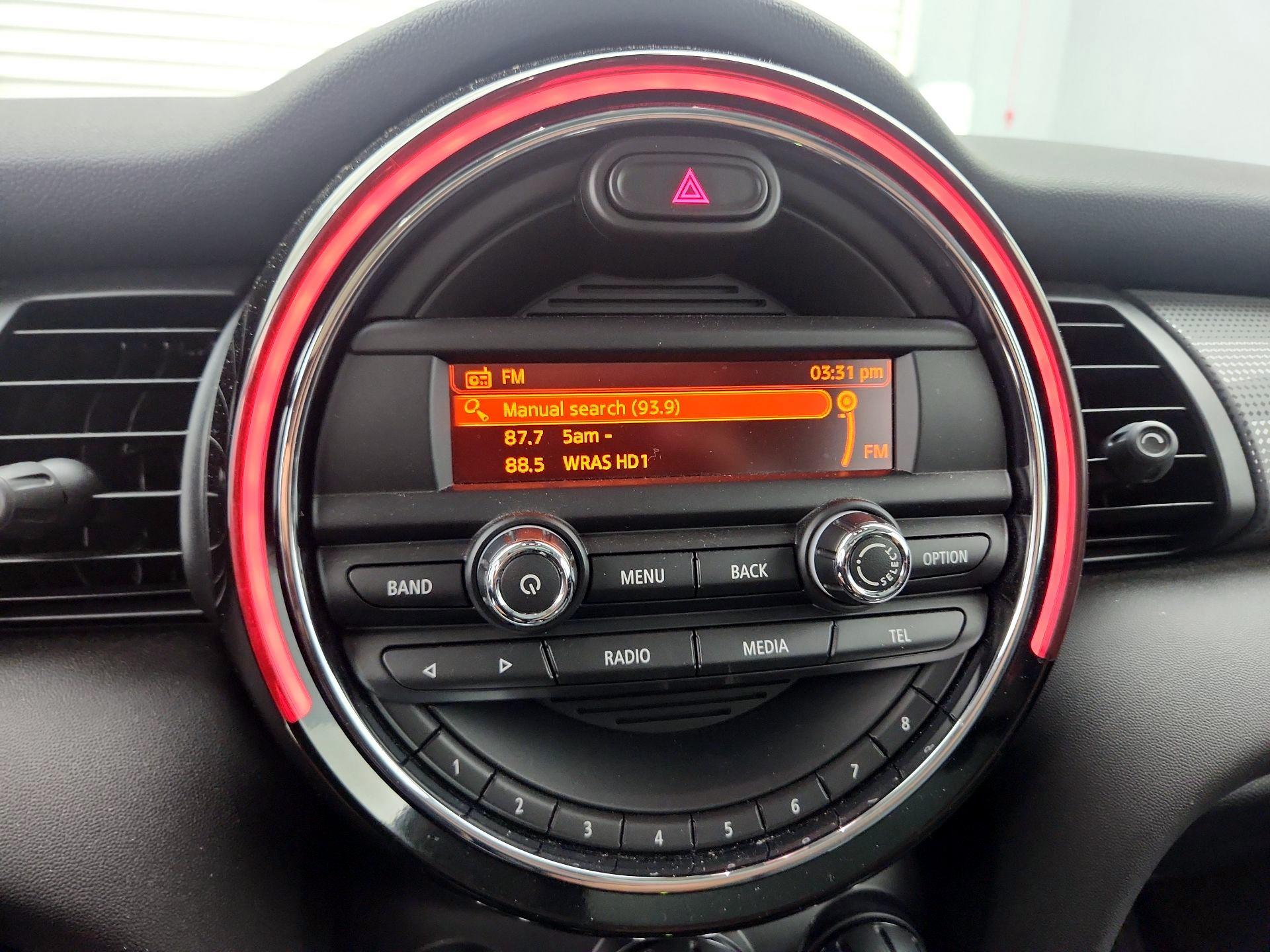 Thumbnail: 2016 MINI Cooper Hardtop - 13