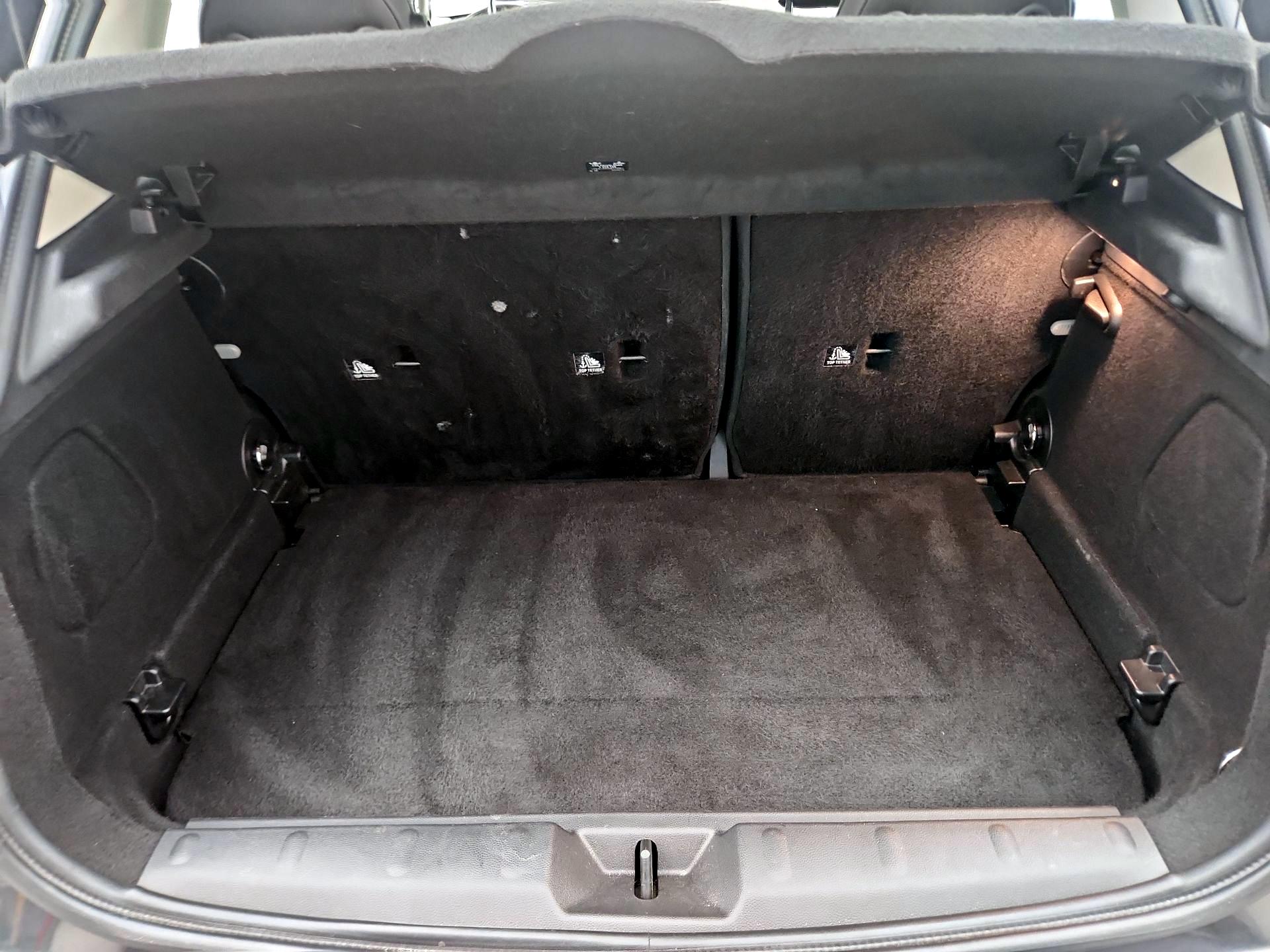 Thumbnail: 2016 MINI Cooper Hardtop - 18