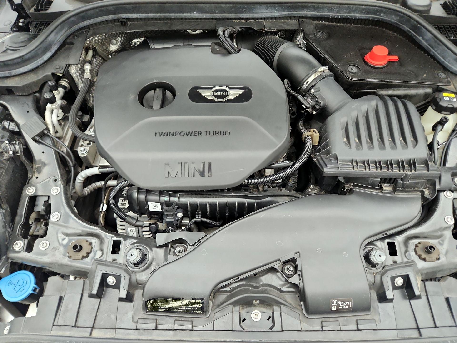 Thumbnail: 2016 MINI Cooper Hardtop - 19