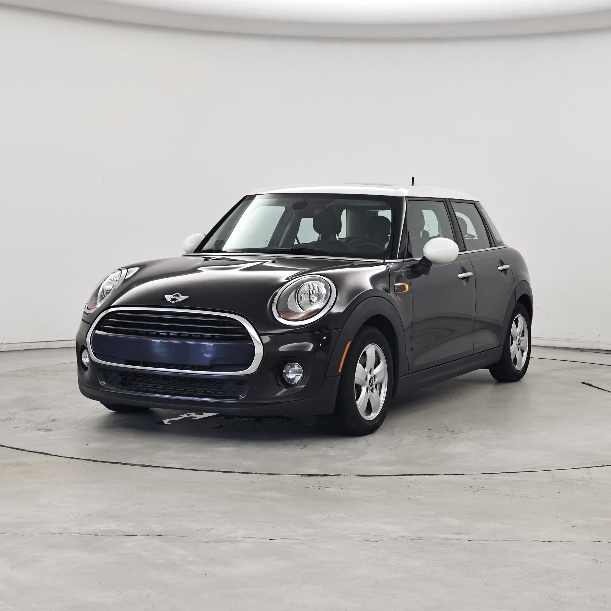 Thumbnail: 2016 MINI Cooper Hardtop - 4
