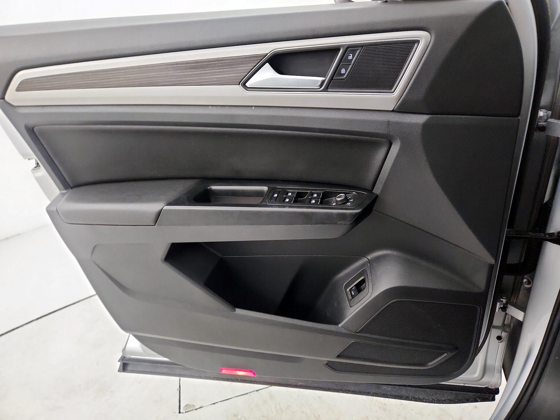 Thumbnail: 2019 Volkswagen Atlas - 12