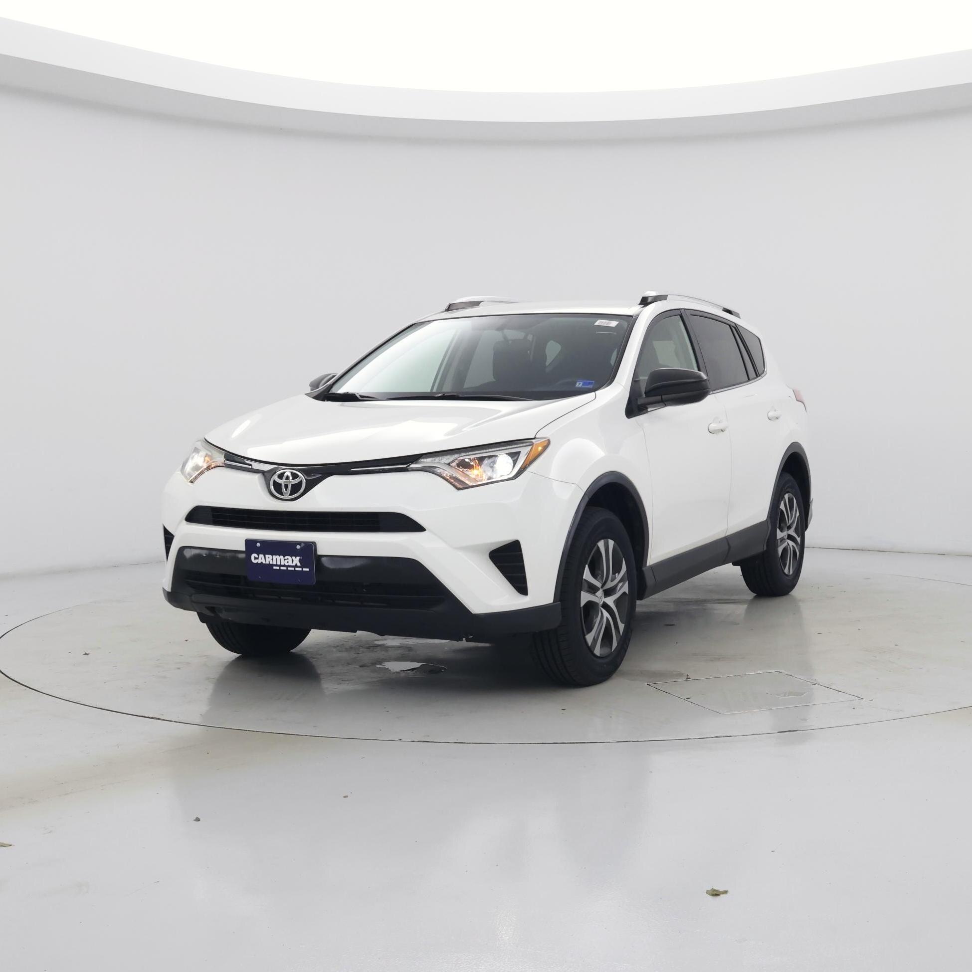 Thumbnail: 2016 Toyota RAV4 - 4