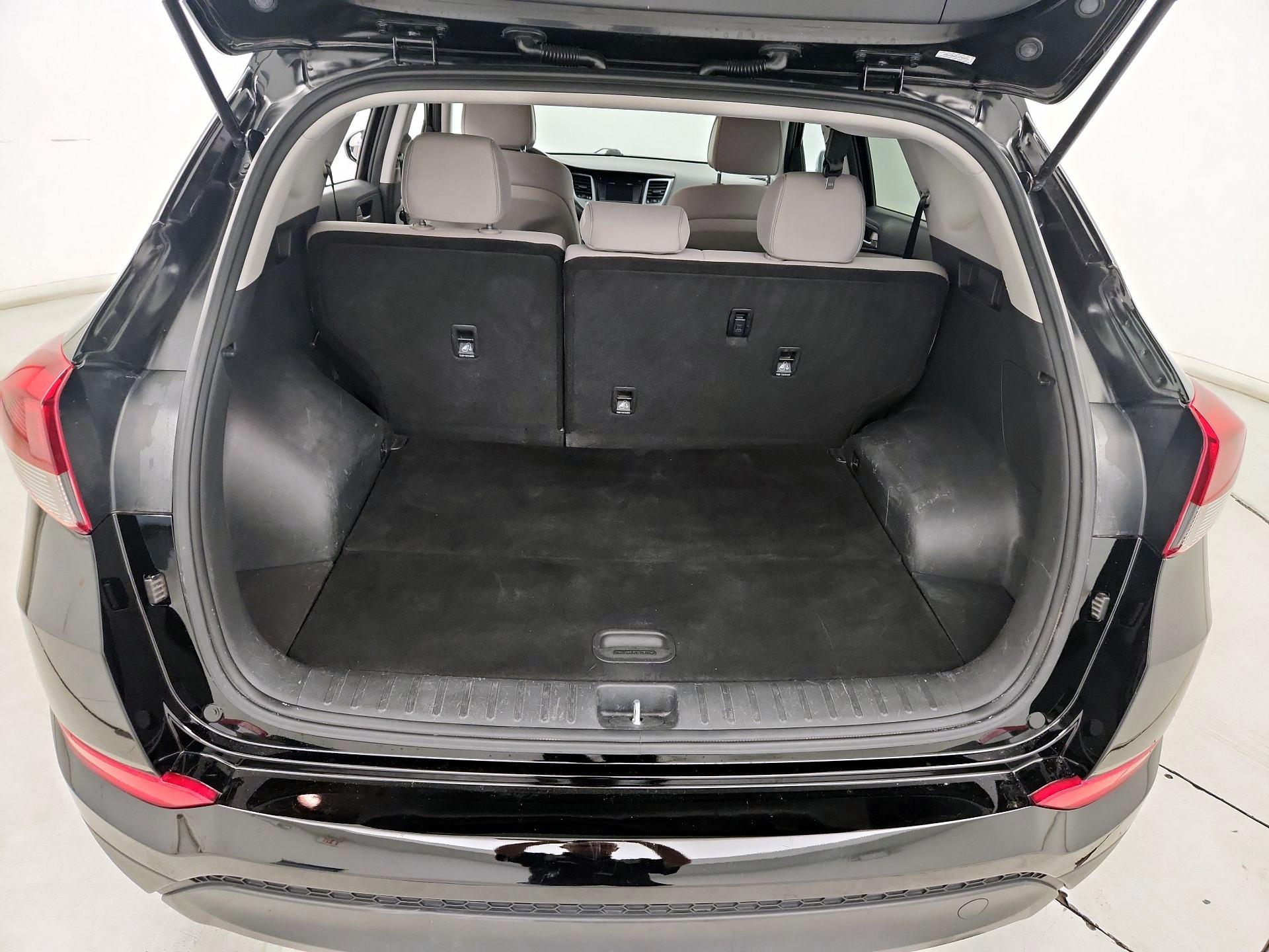 Thumbnail: 2018 Hyundai Tucson - 20