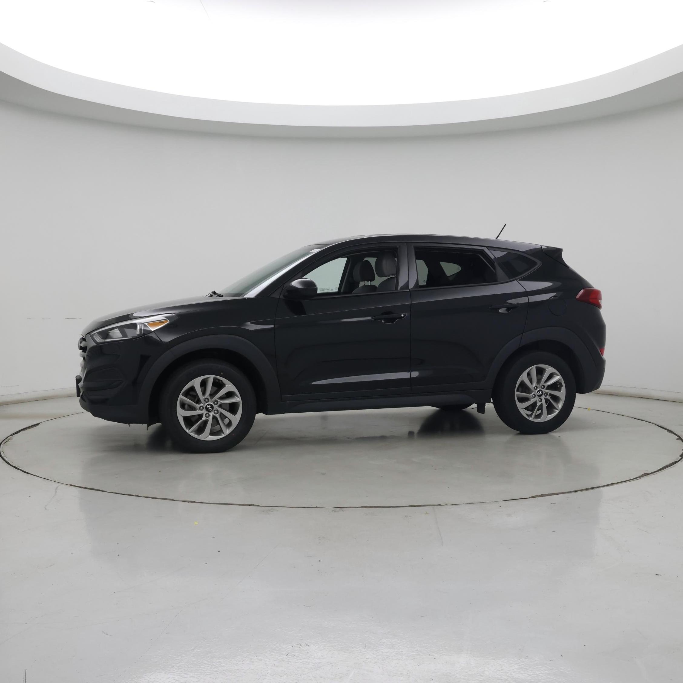 Thumbnail: 2018 Hyundai Tucson - 4