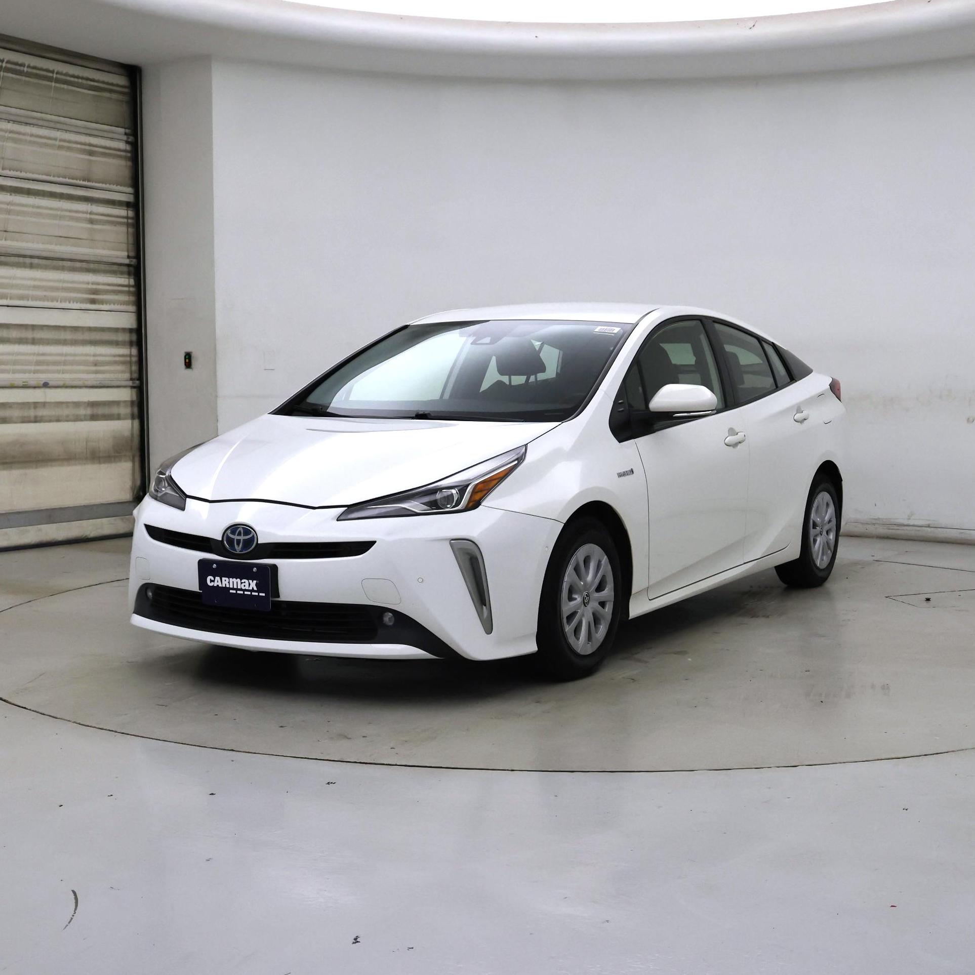 Thumbnail: 2021 Toyota Prius - 4