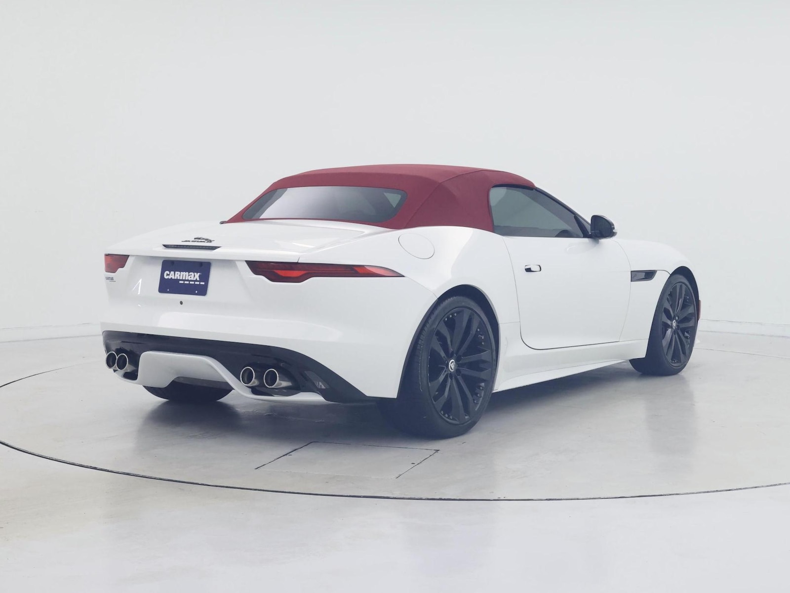 2024 Jaguar F-Type R-Dynamic - Photo 9