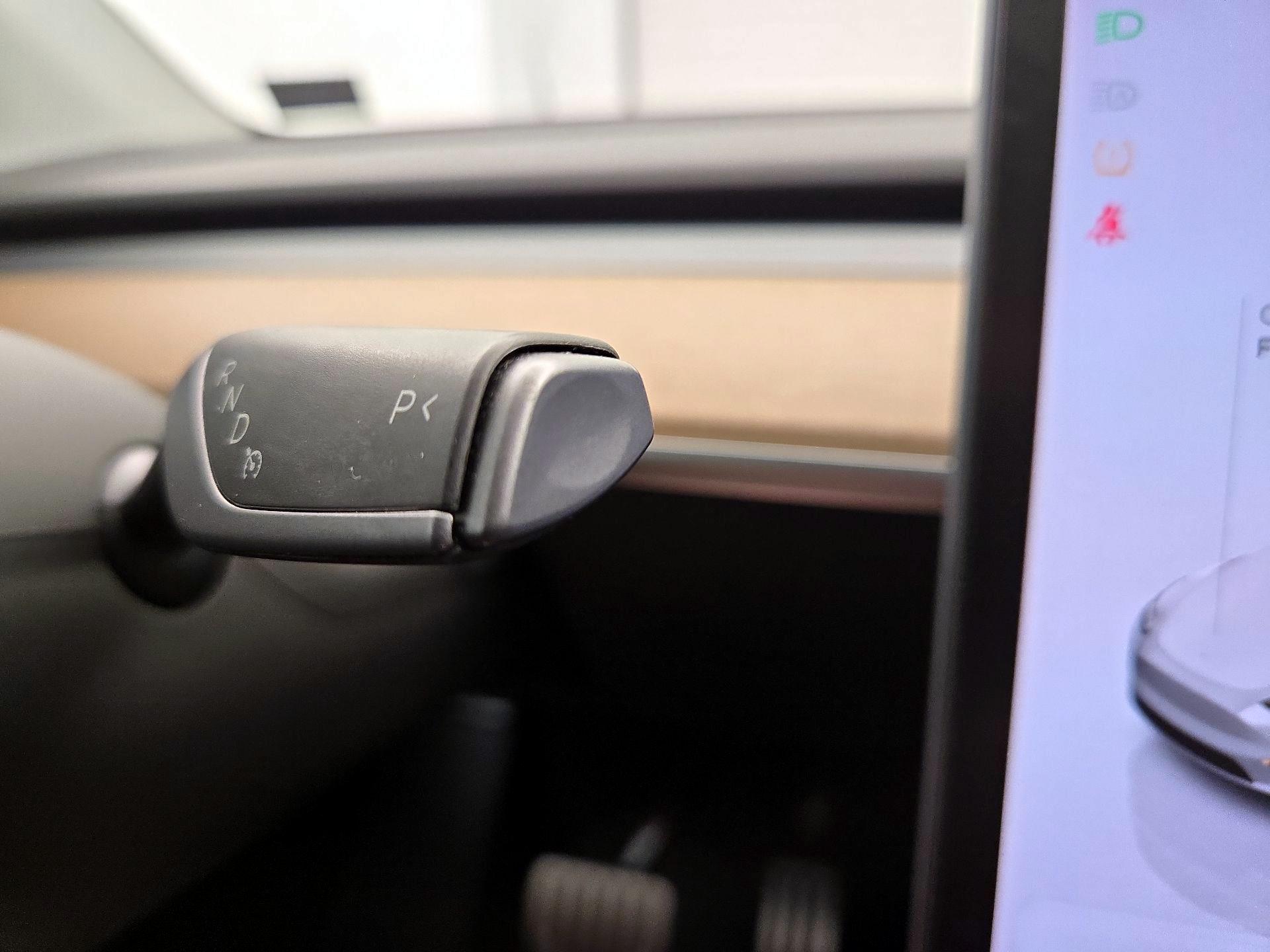 Thumbnail: 2022 Tesla Model Y - 17