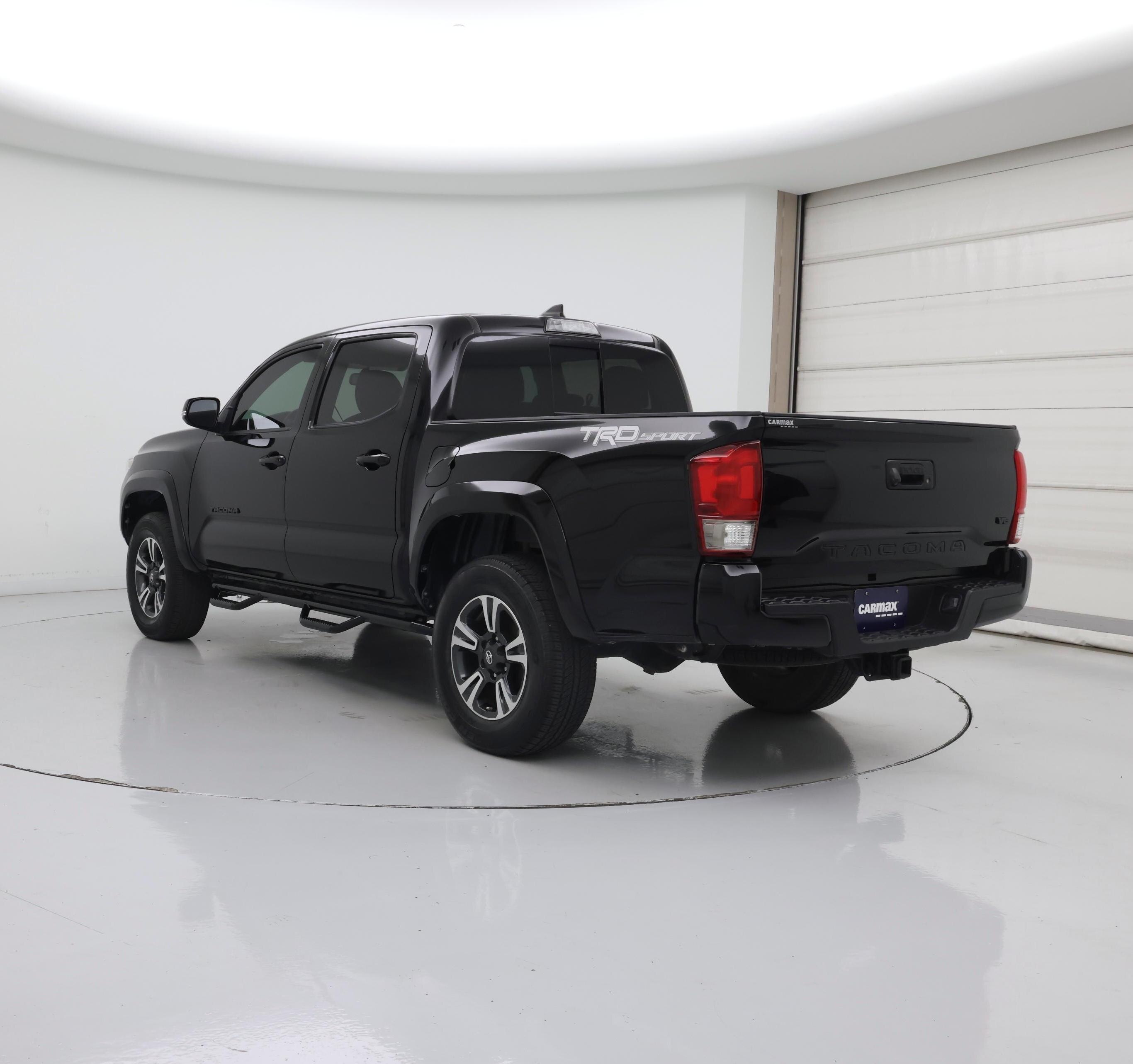 Thumbnail: 2017 Toyota Tacoma - 2