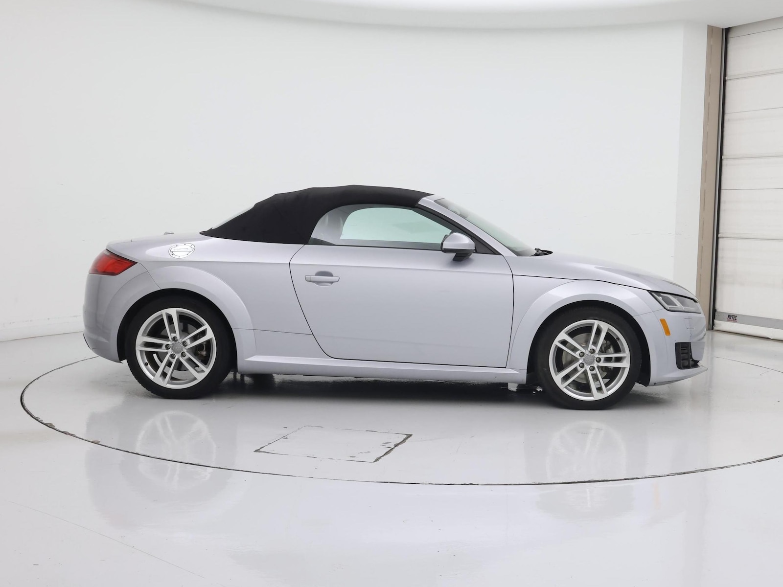 2018 Audi TT Roadster Base - Photo 8