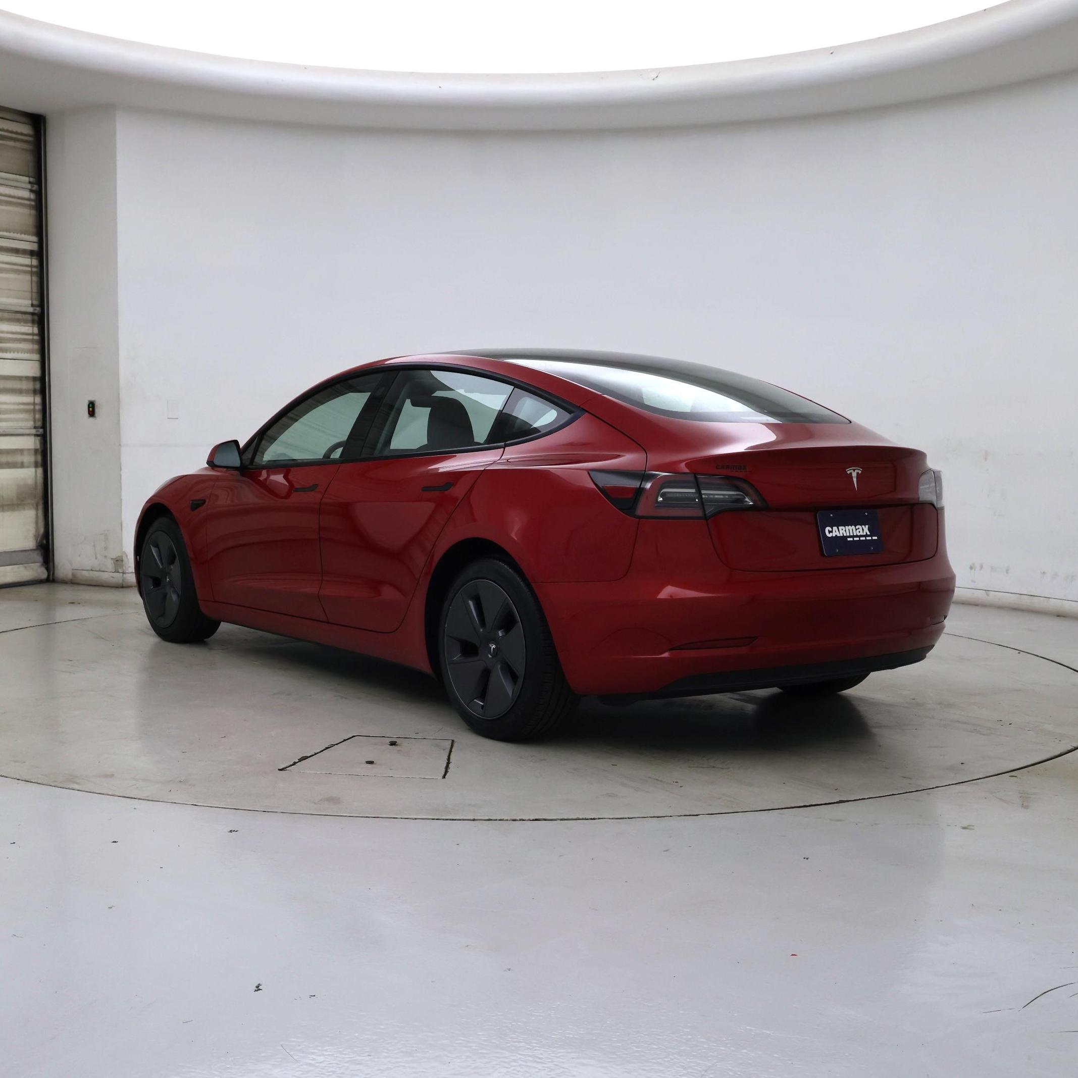 Thumbnail: 2023 Tesla Model 3 - 2
