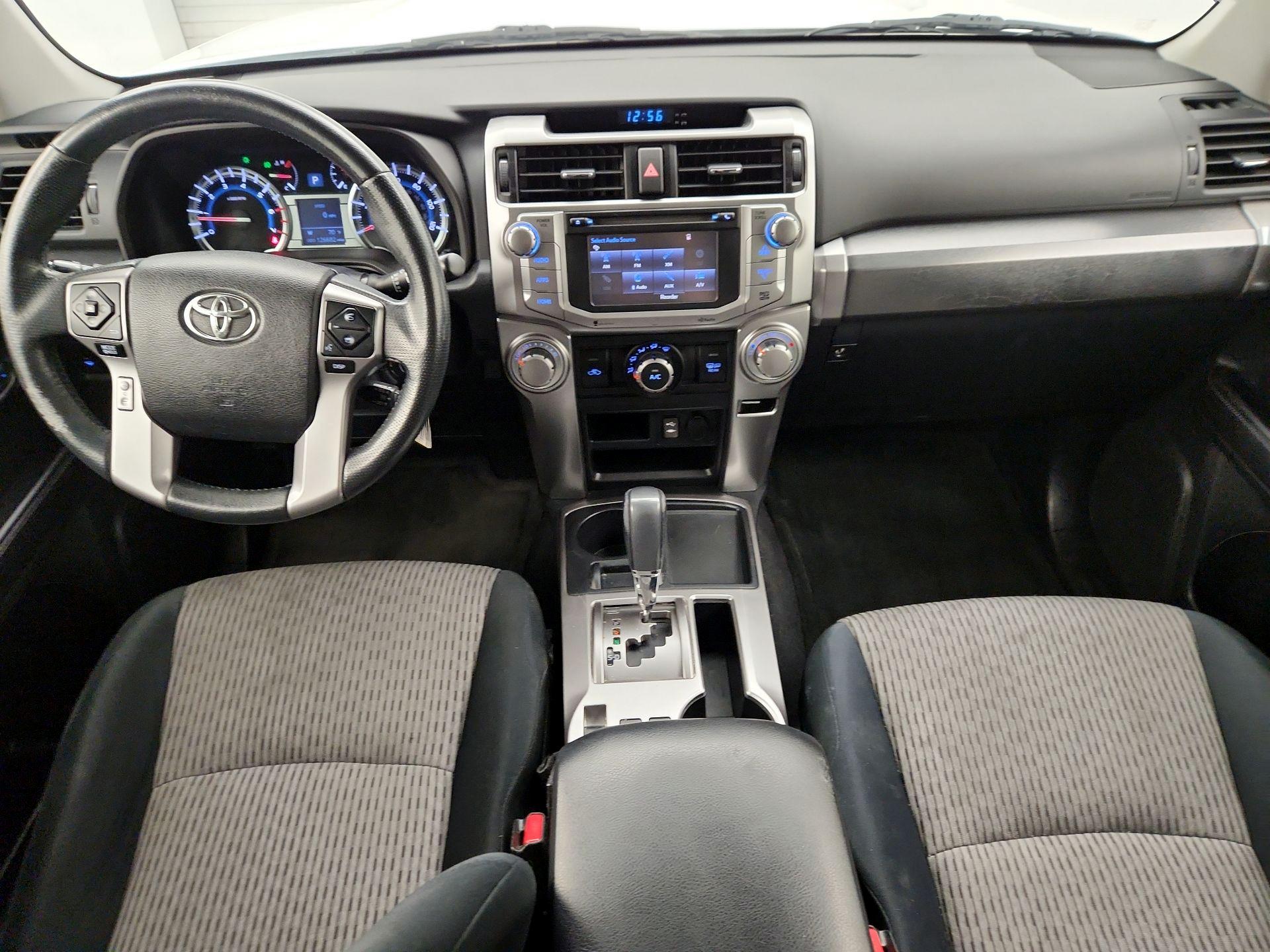 Thumbnail: 2015 Toyota 4Runner - 9