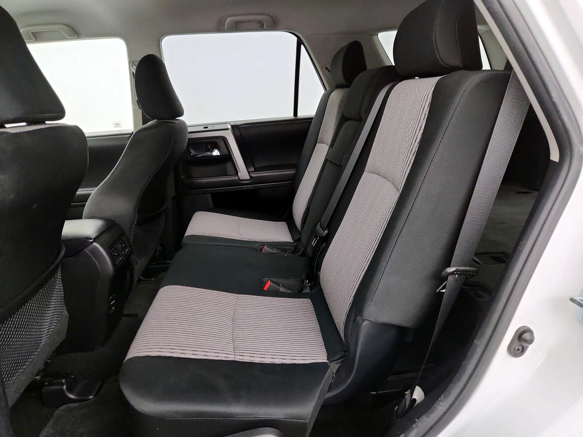 Thumbnail: 2015 Toyota 4Runner - 19