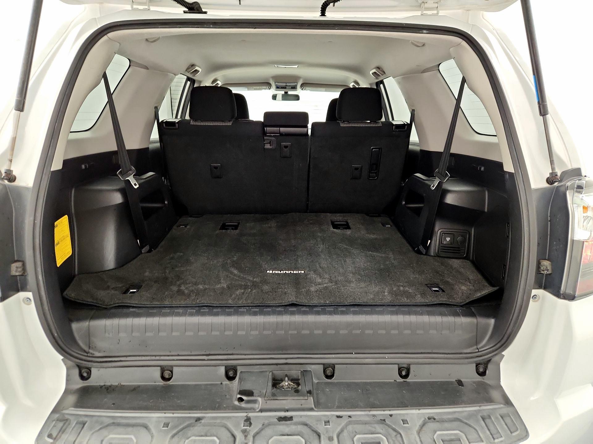 Thumbnail: 2015 Toyota 4Runner - 20