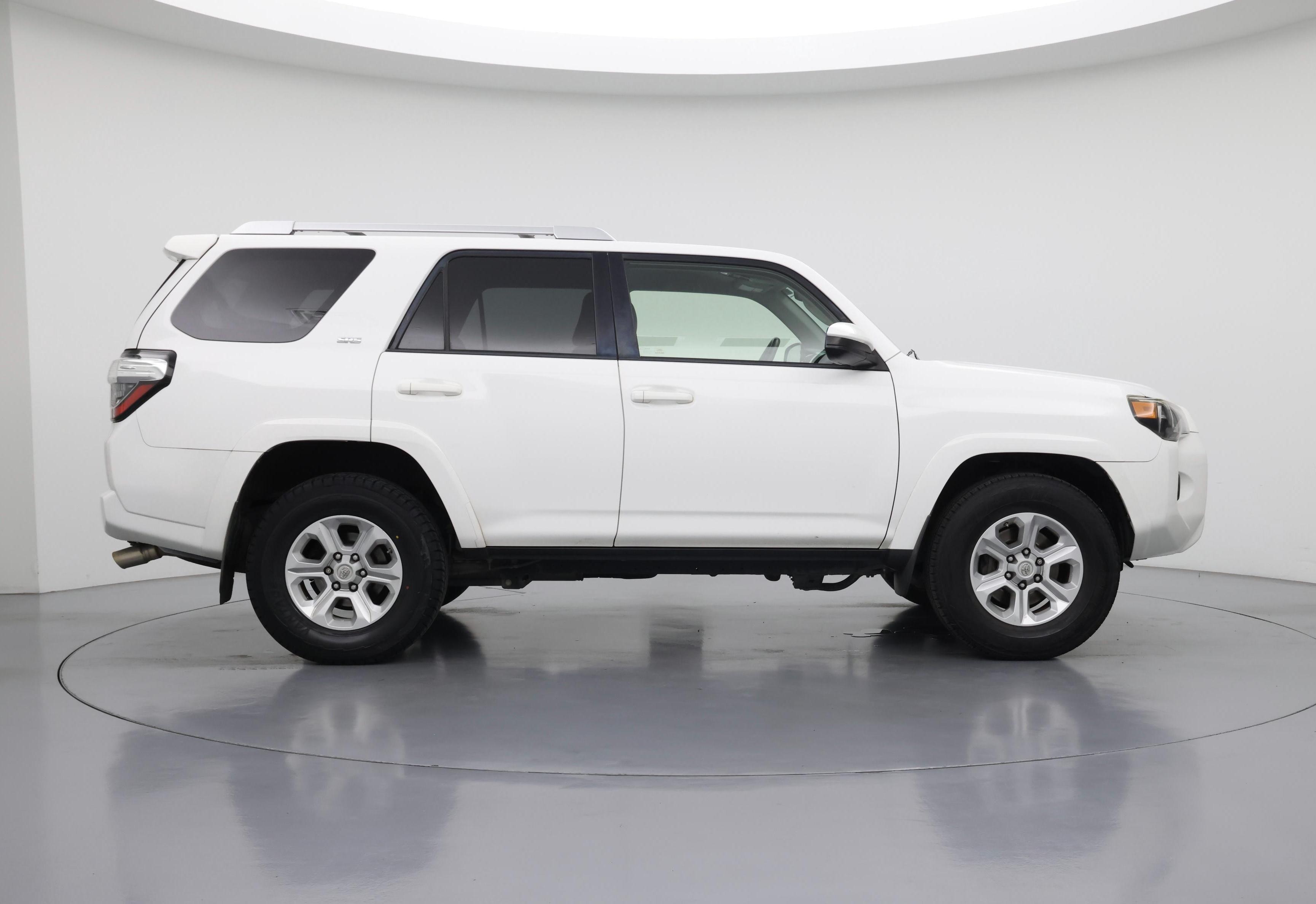 Thumbnail: 2015 Toyota 4Runner - 7
