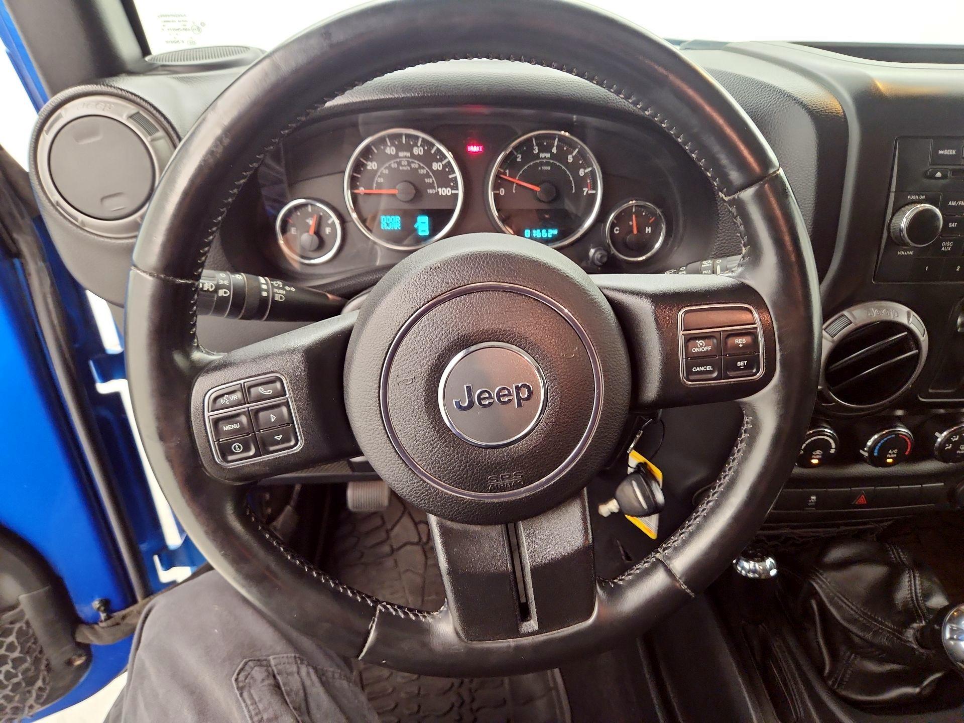 Thumbnail: 2015 Jeep Wrangler - 10