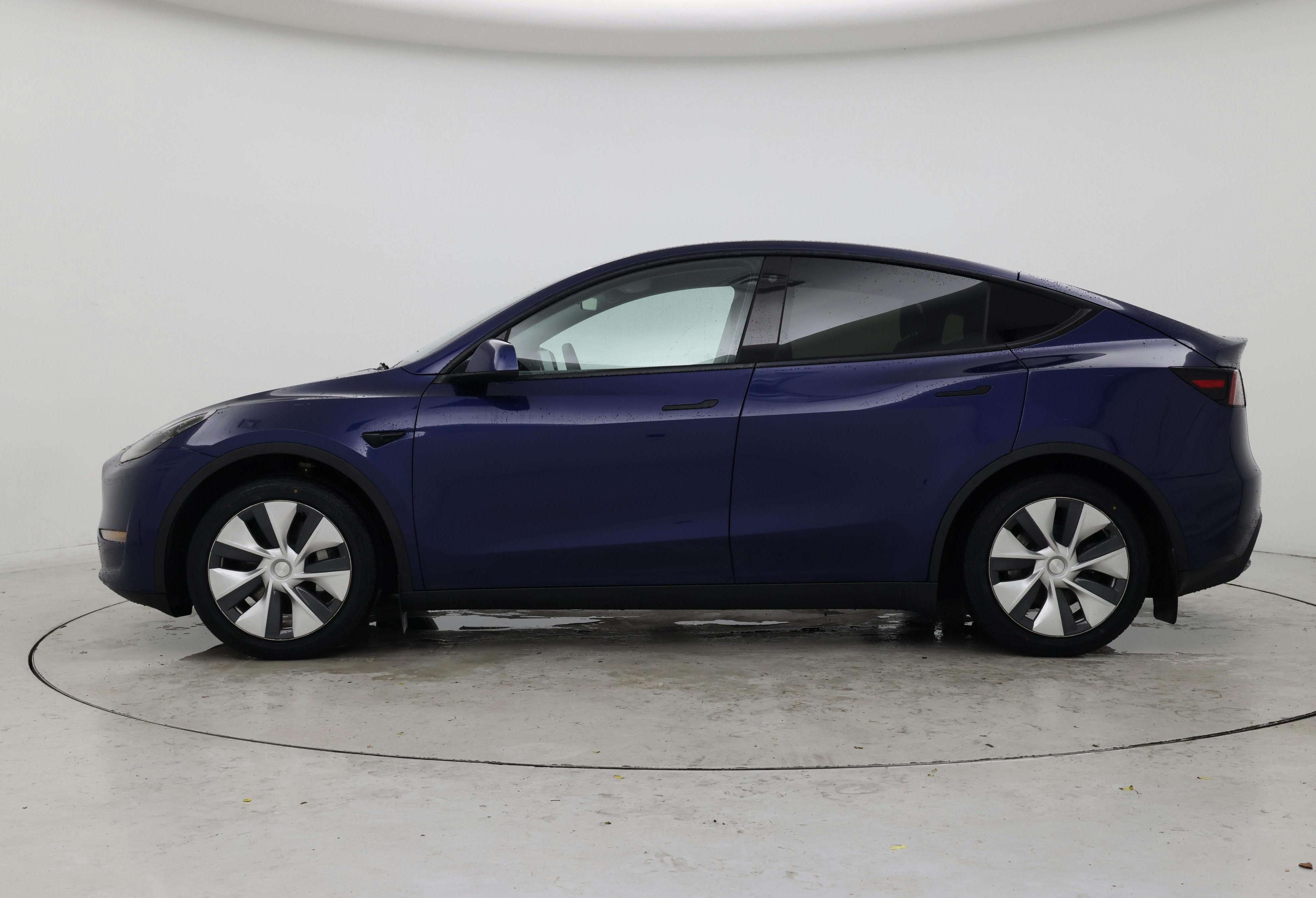 Thumbnail: 2023 Tesla Model Y - 3