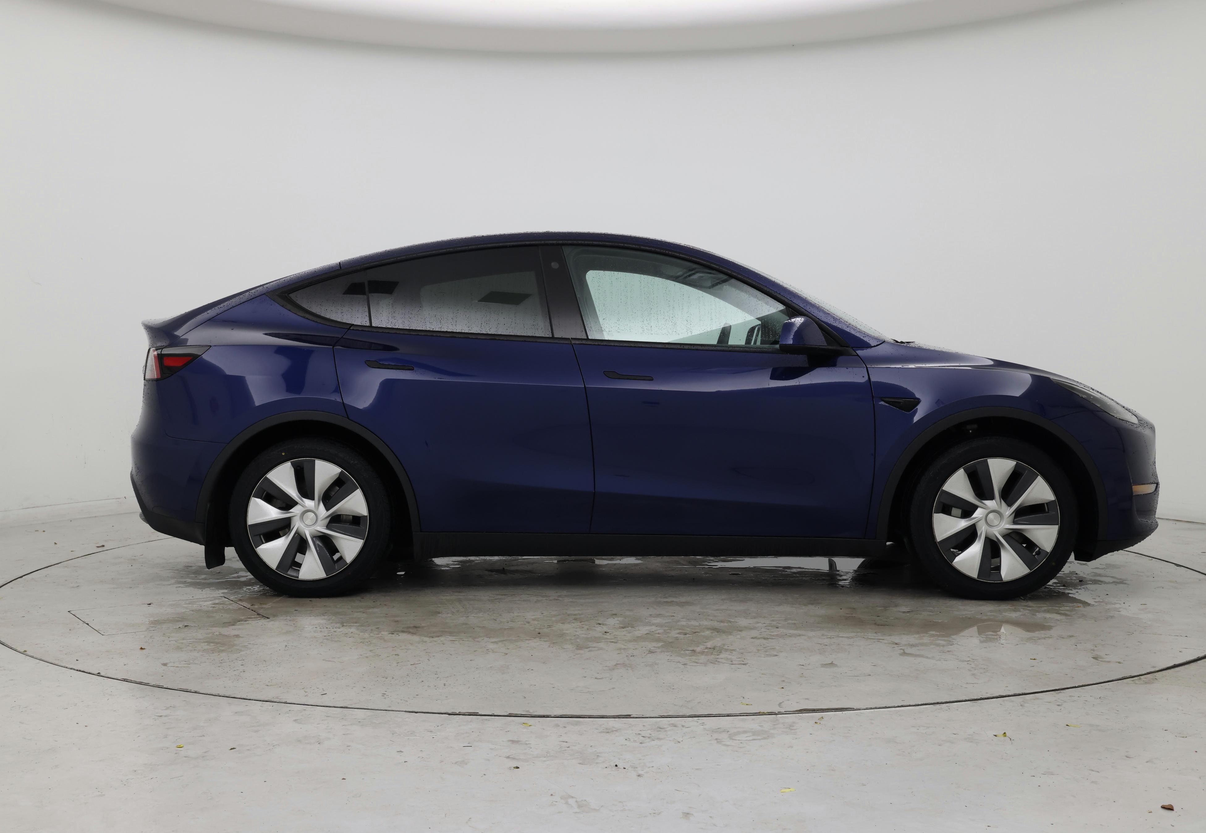 Thumbnail: 2023 Tesla Model Y - 7