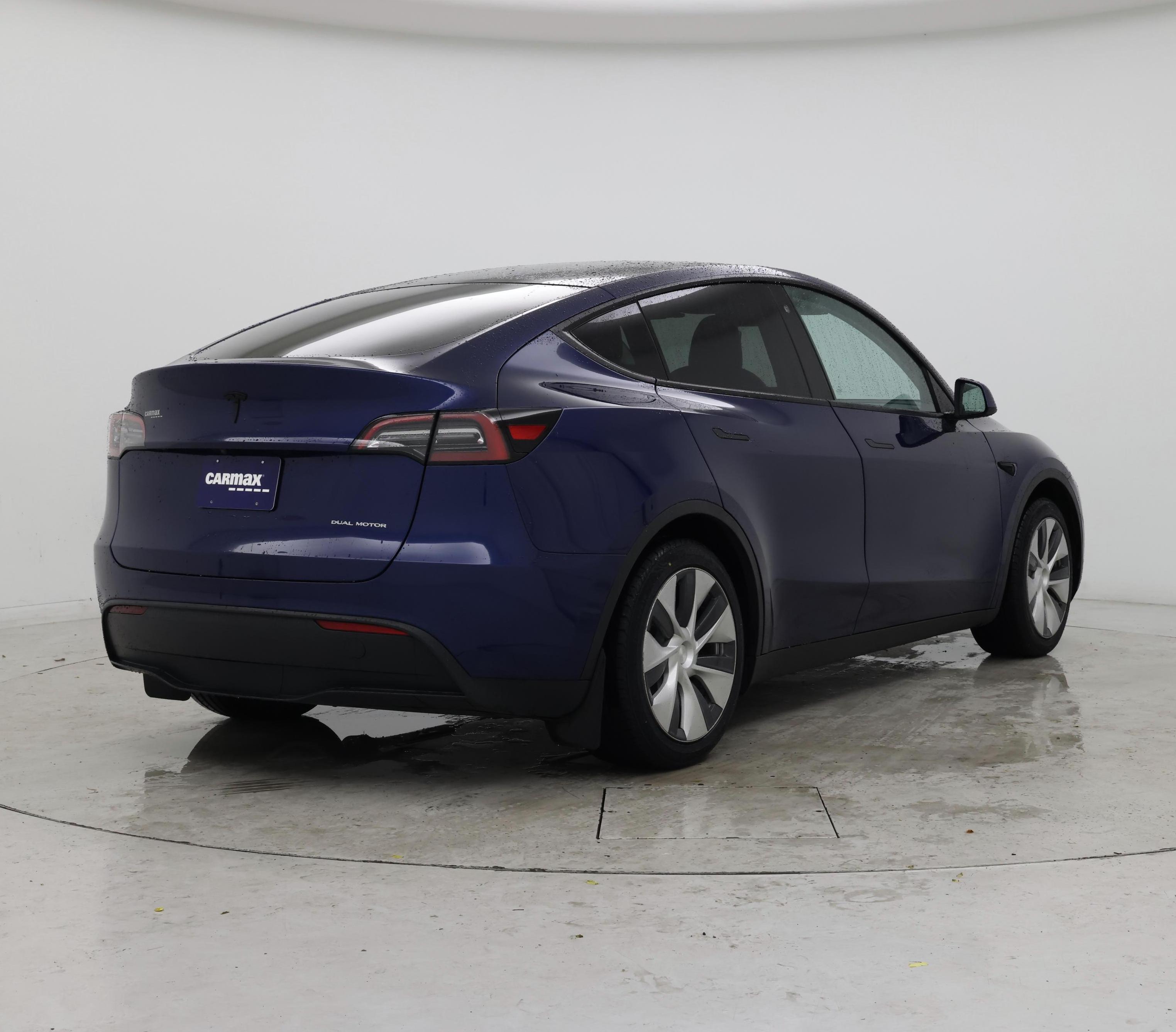 Thumbnail: 2023 Tesla Model Y - 8