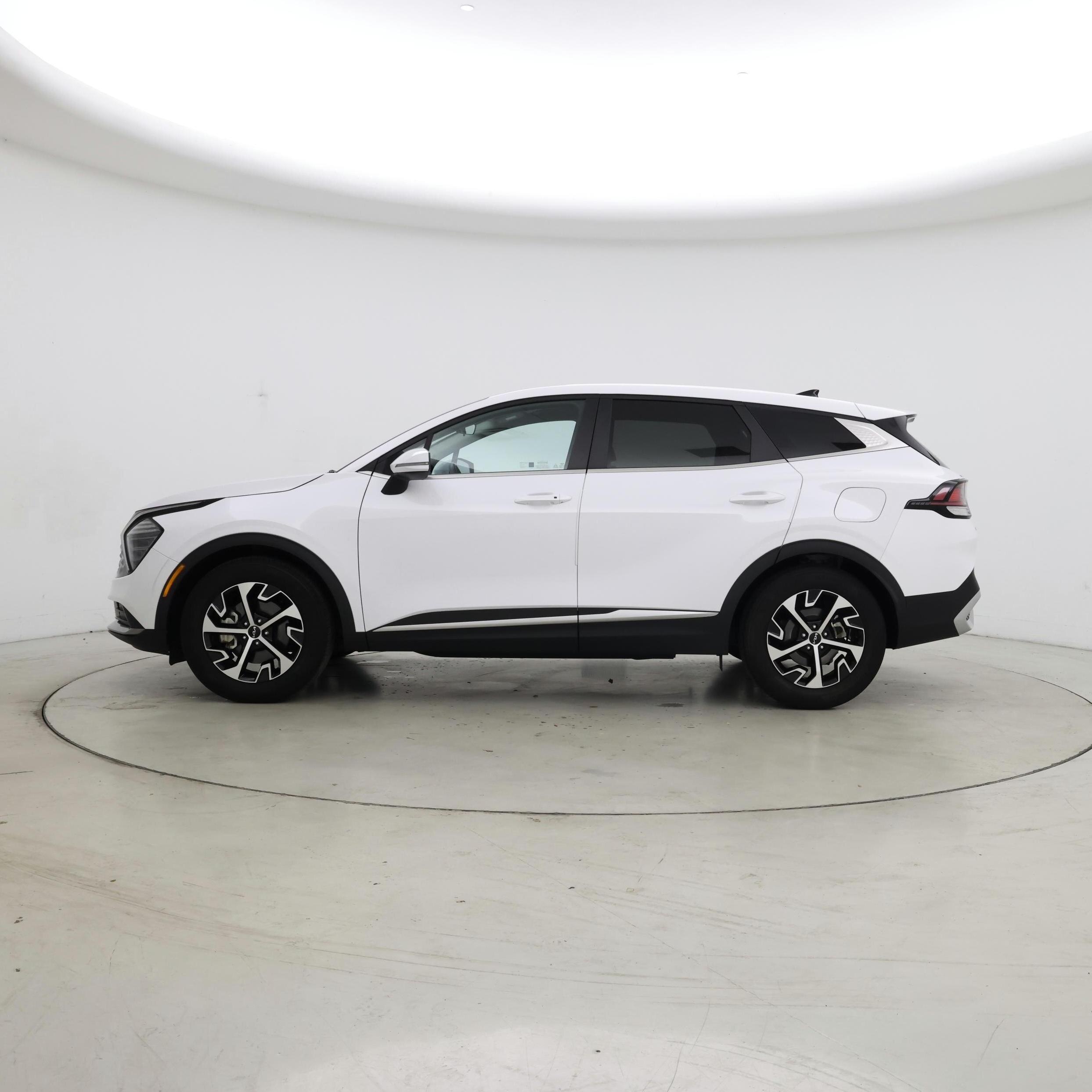 Thumbnail: 2024 Kia Sportage - 3