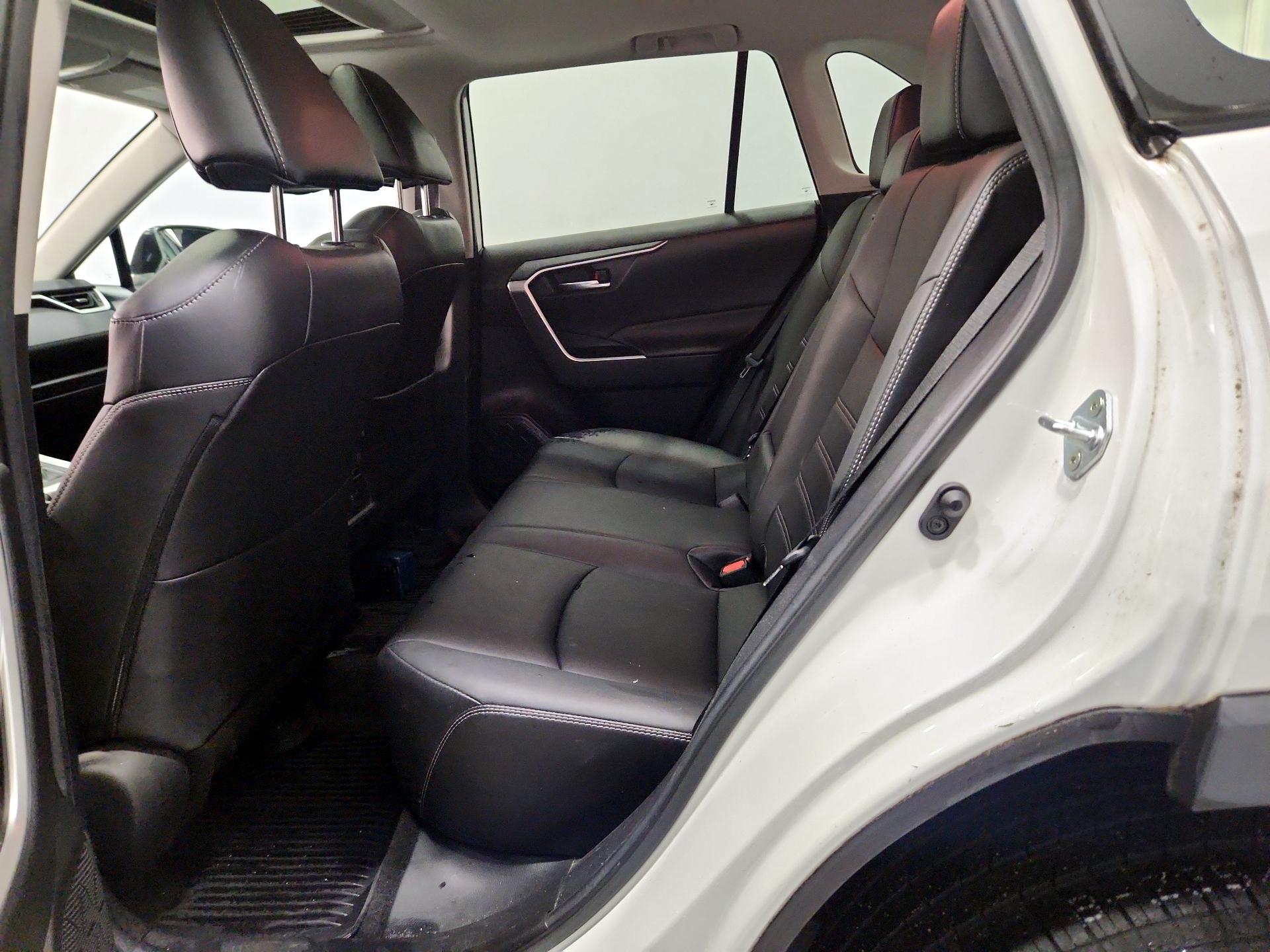 Thumbnail: 2021 Toyota RAV4 - 19