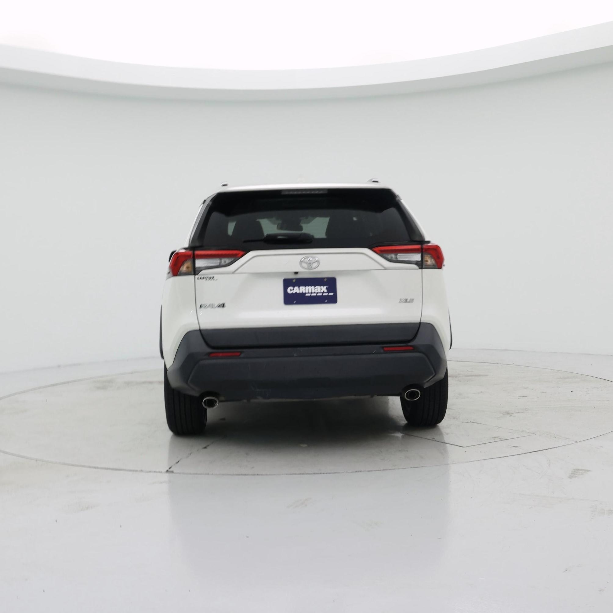 Thumbnail: 2021 Toyota RAV4 - 6