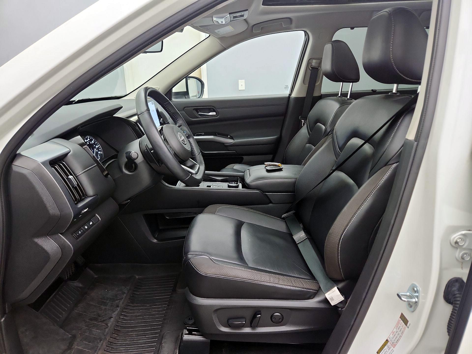 Thumbnail: 2024 Nissan Pathfinder - 11