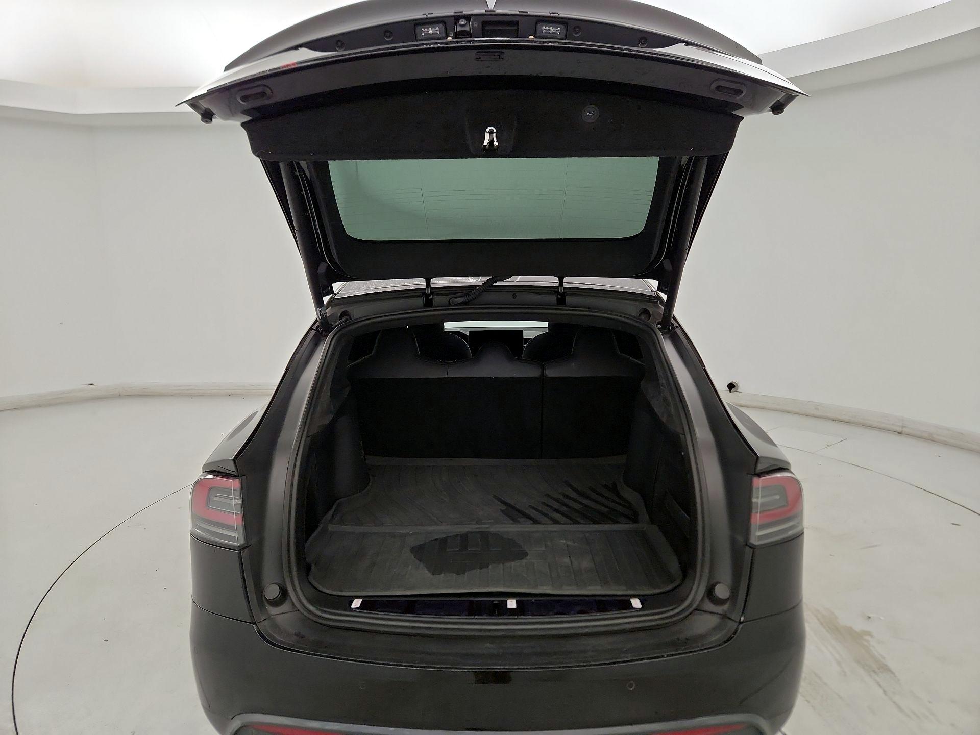 Thumbnail: 2023 Tesla Model X - 20
