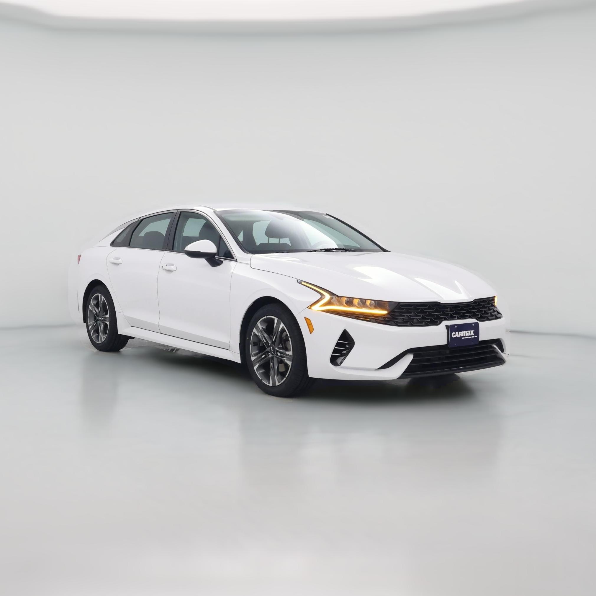 Thumbnail: 2022 Kia K5 - 1
