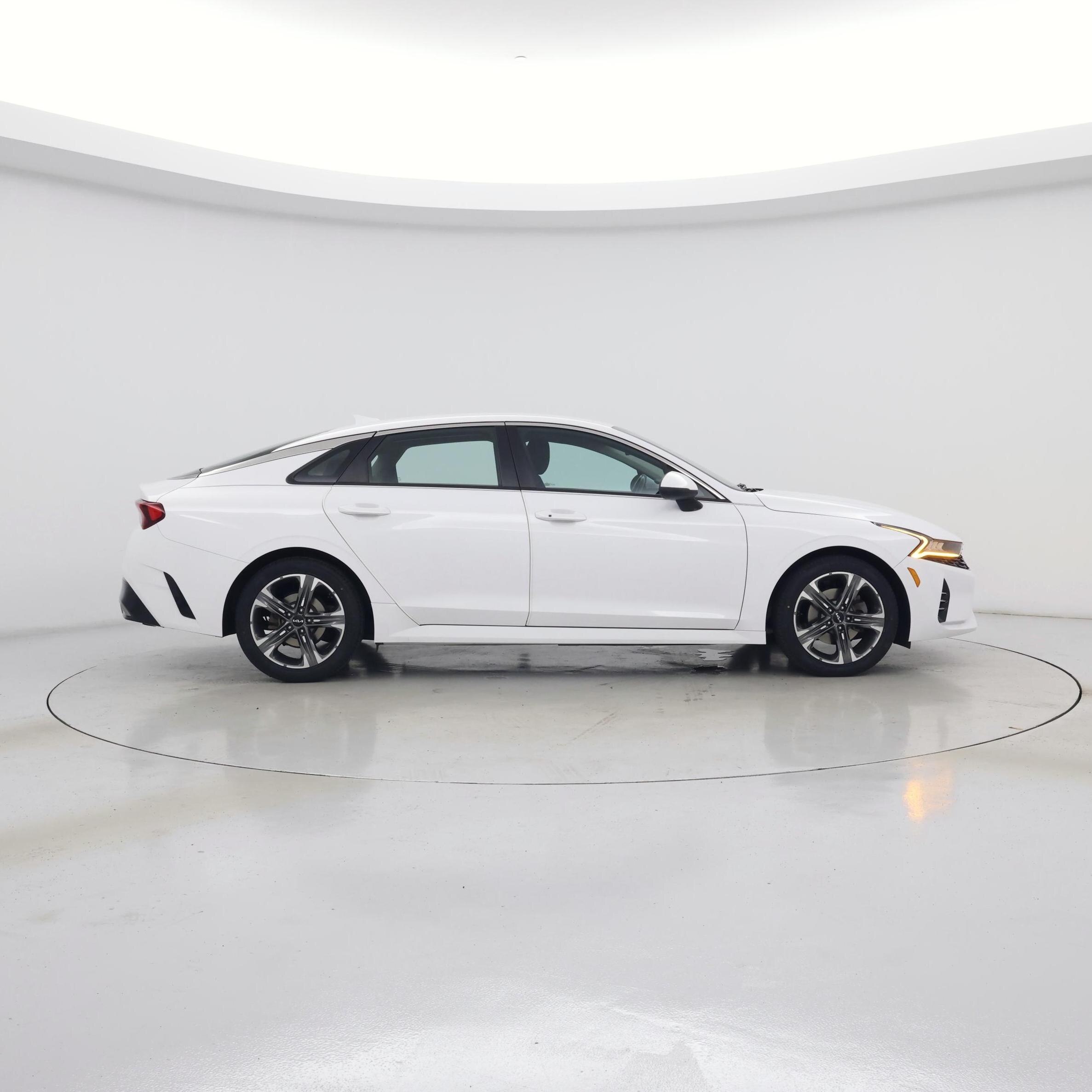 Thumbnail: 2022 Kia K5 - 7
