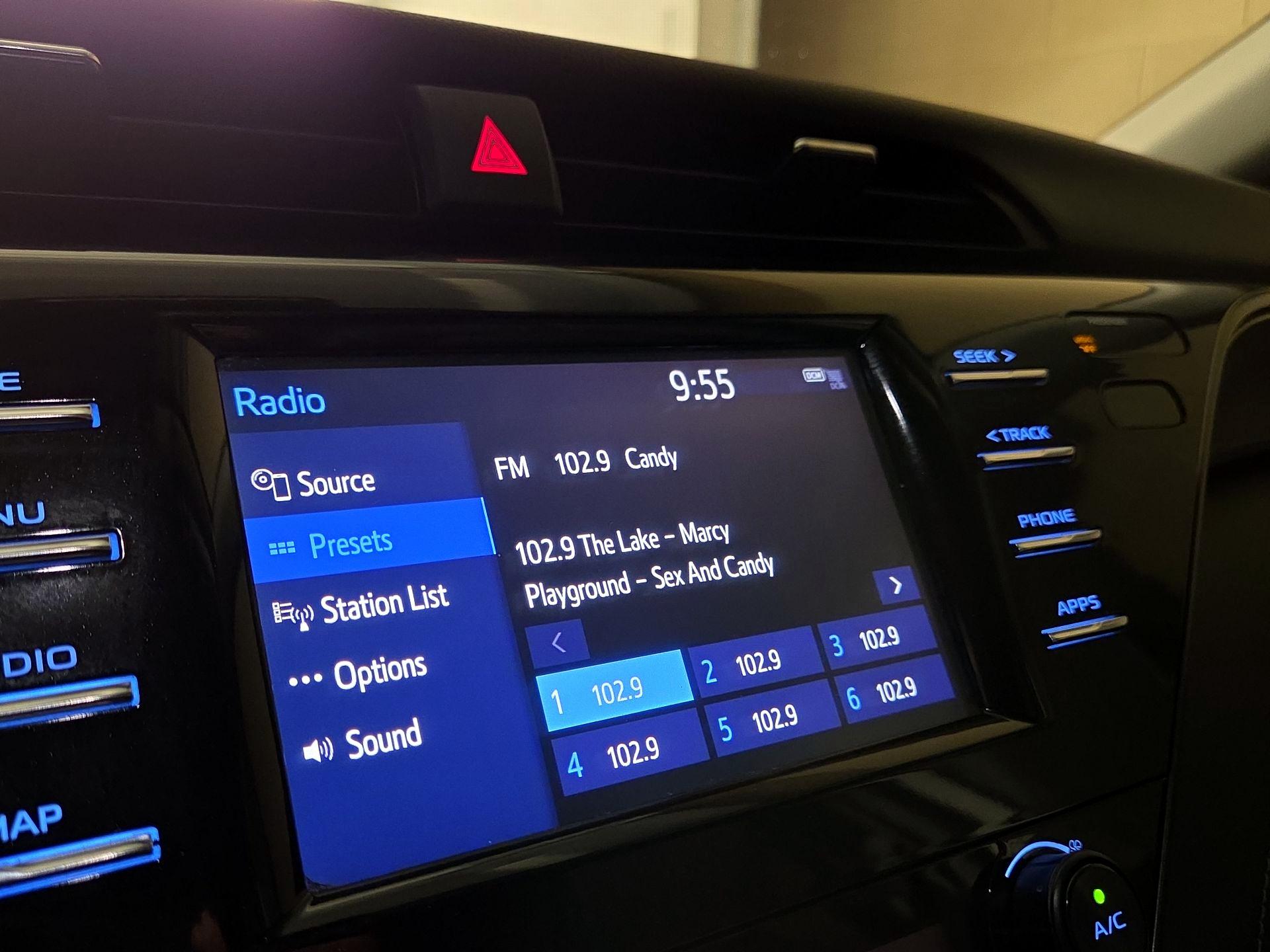 Thumbnail: 2019 Toyota Camry - 15