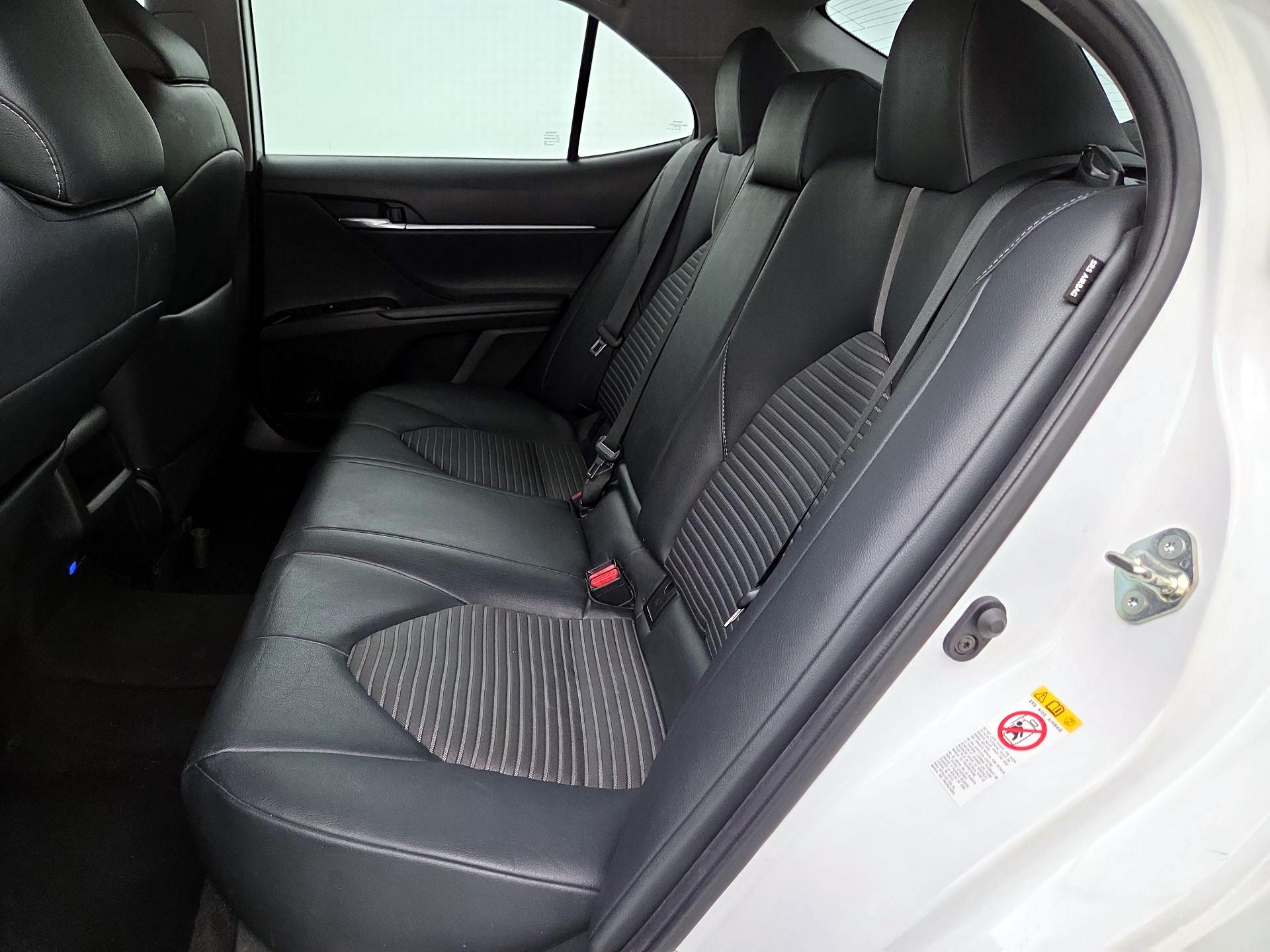 Thumbnail: 2019 Toyota Camry - 19