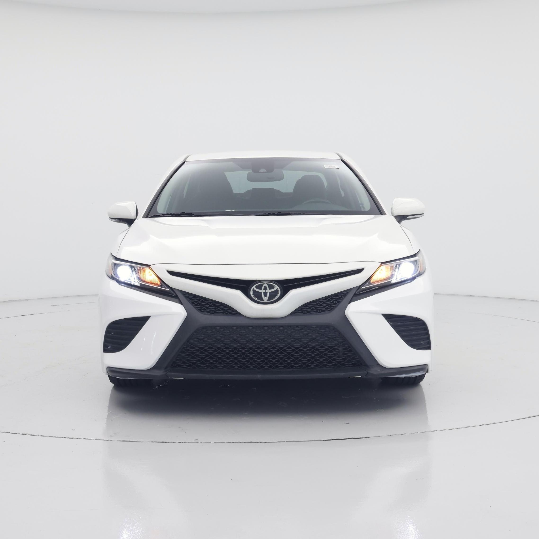 Thumbnail: 2019 Toyota Camry - 5