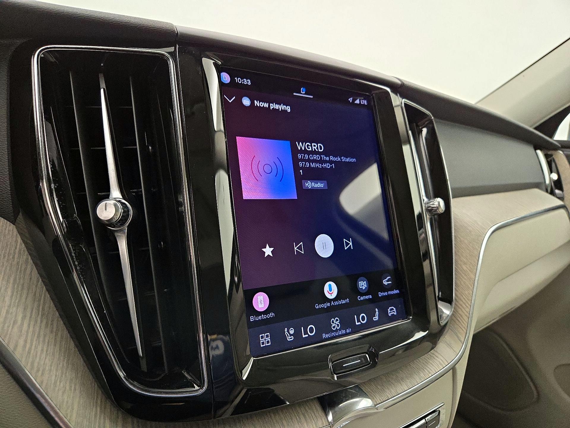 Thumbnail: 2023 Volvo XC60 - 16