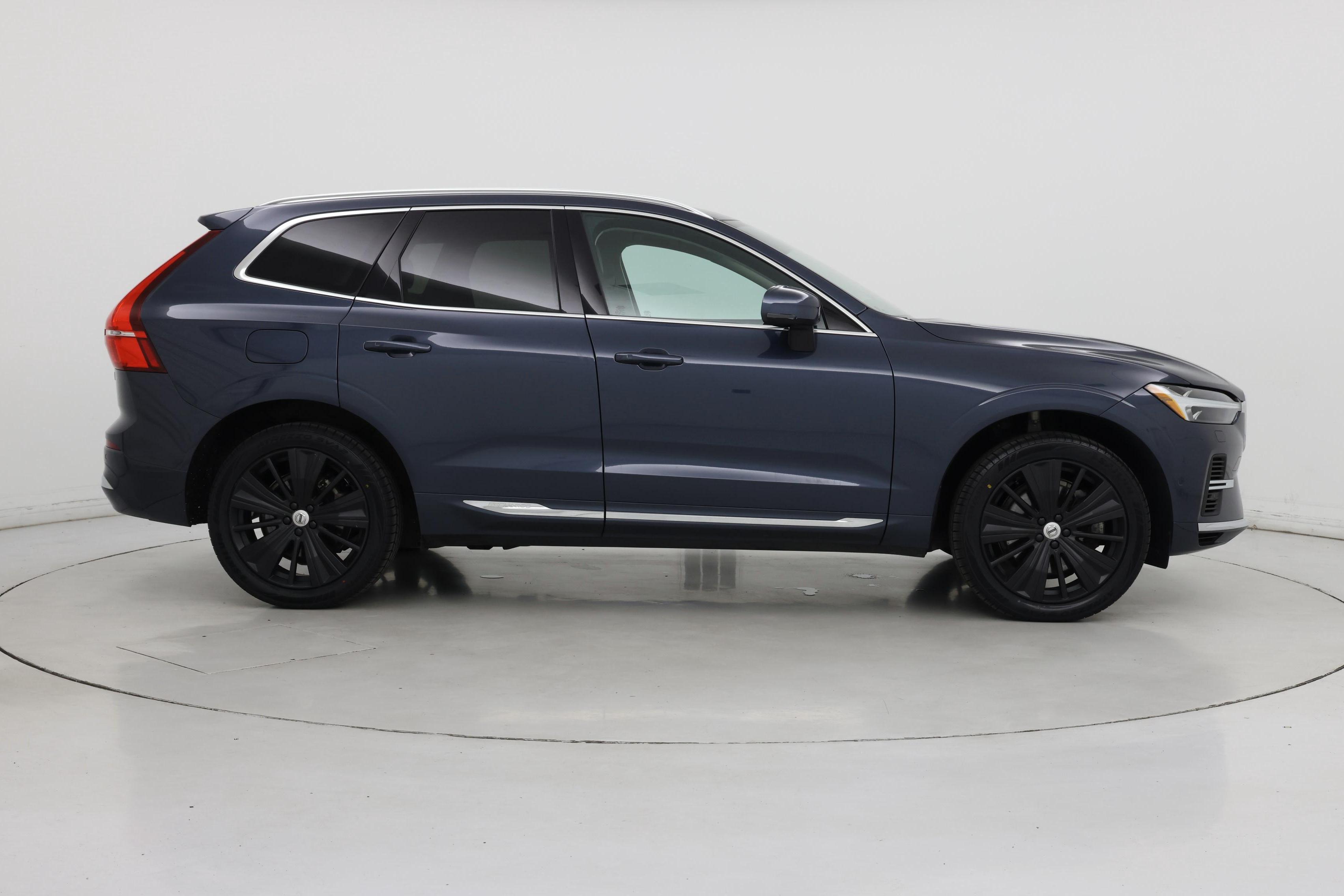 Thumbnail: 2023 Volvo XC60 - 7
