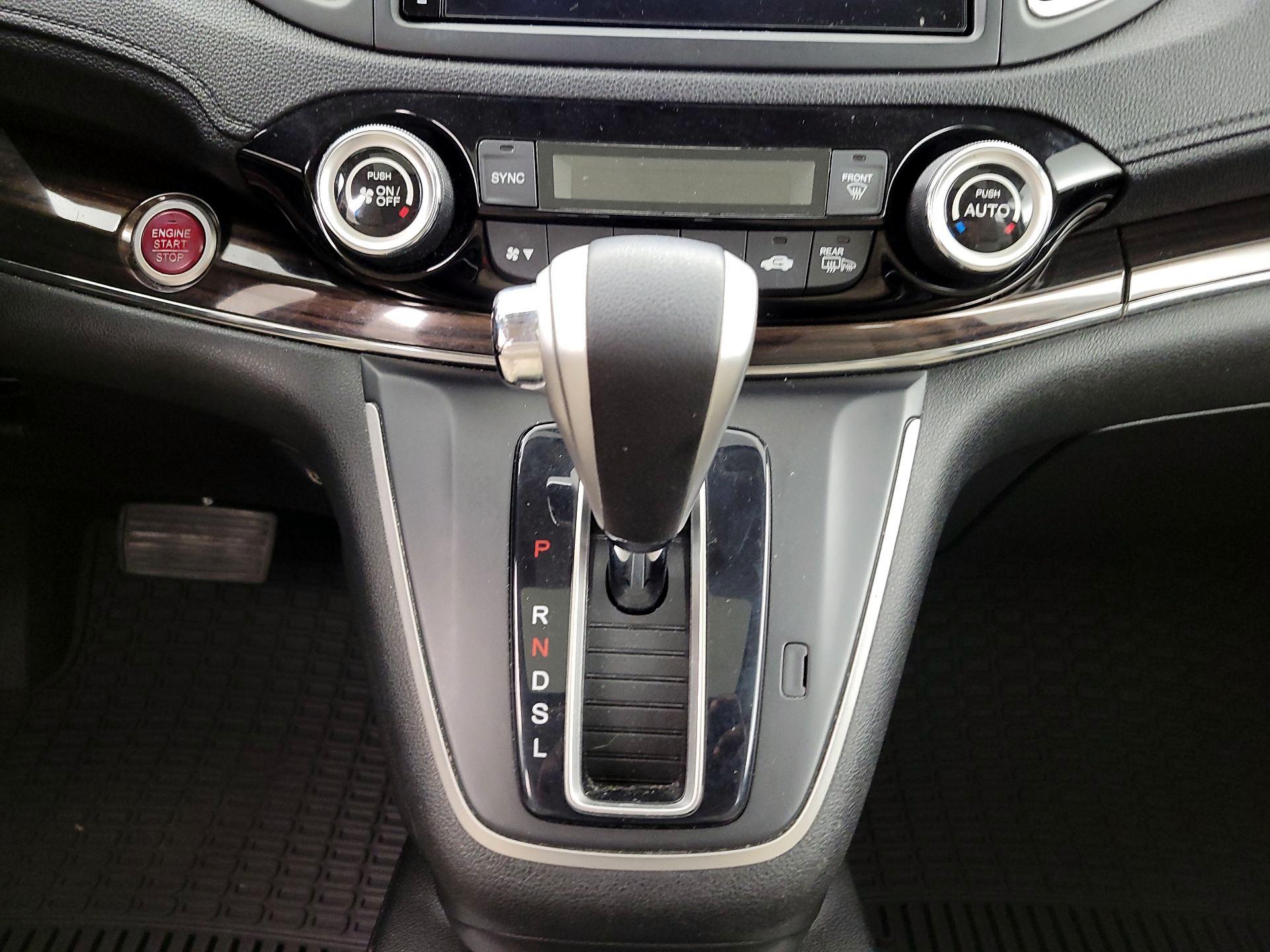 Thumbnail: 2015 Honda CR-V - 17