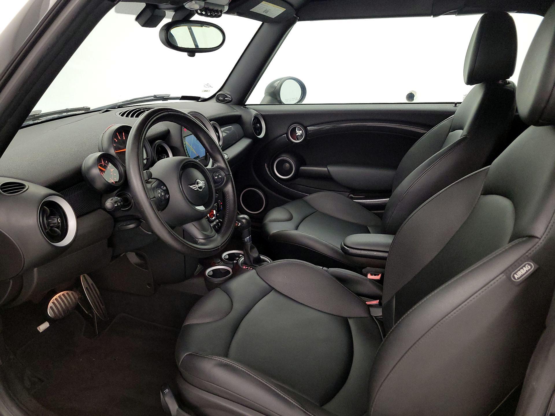 Thumbnail: 2015 MINI Cooper - 11