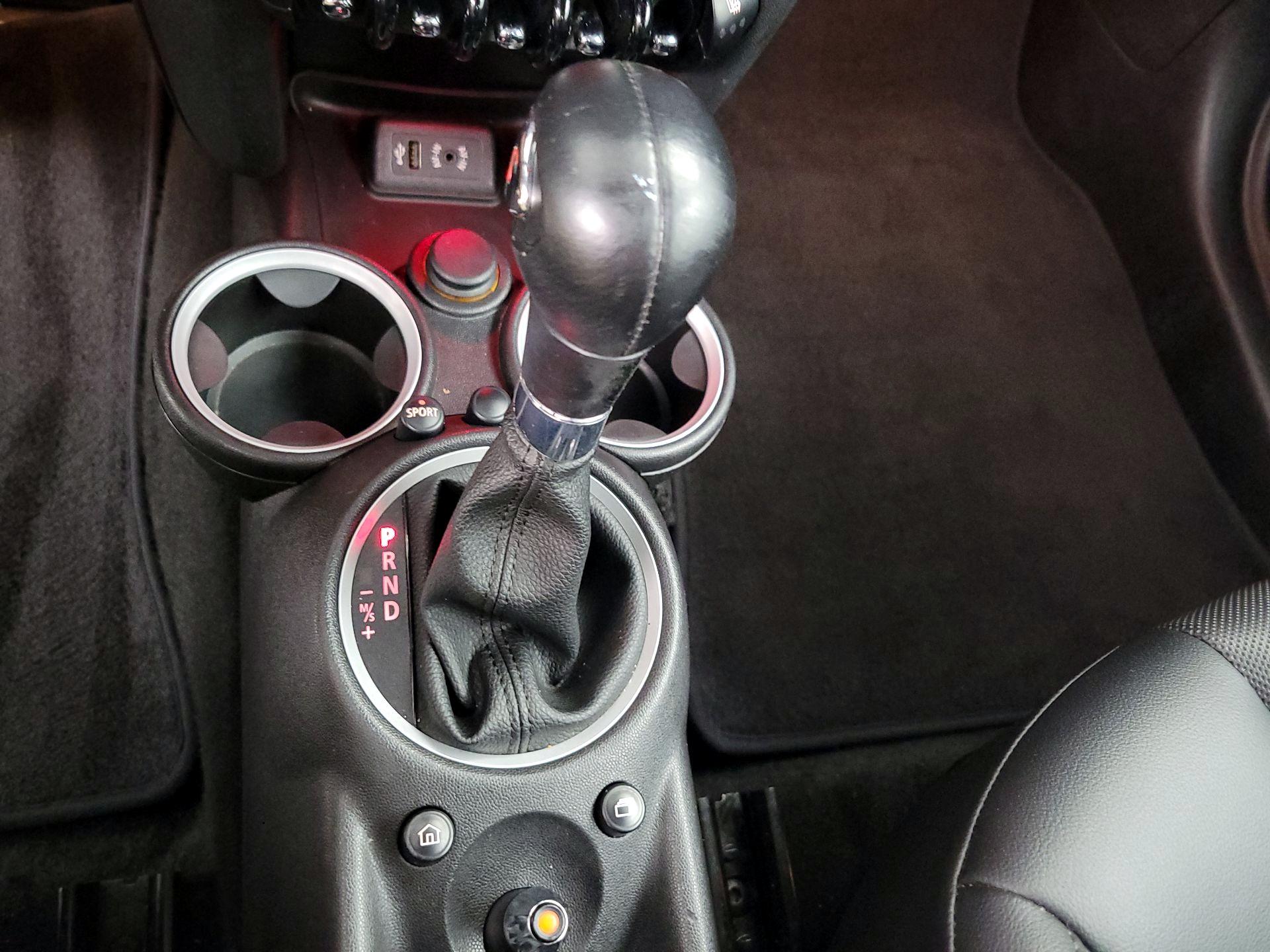 Thumbnail: 2015 MINI Cooper - 17
