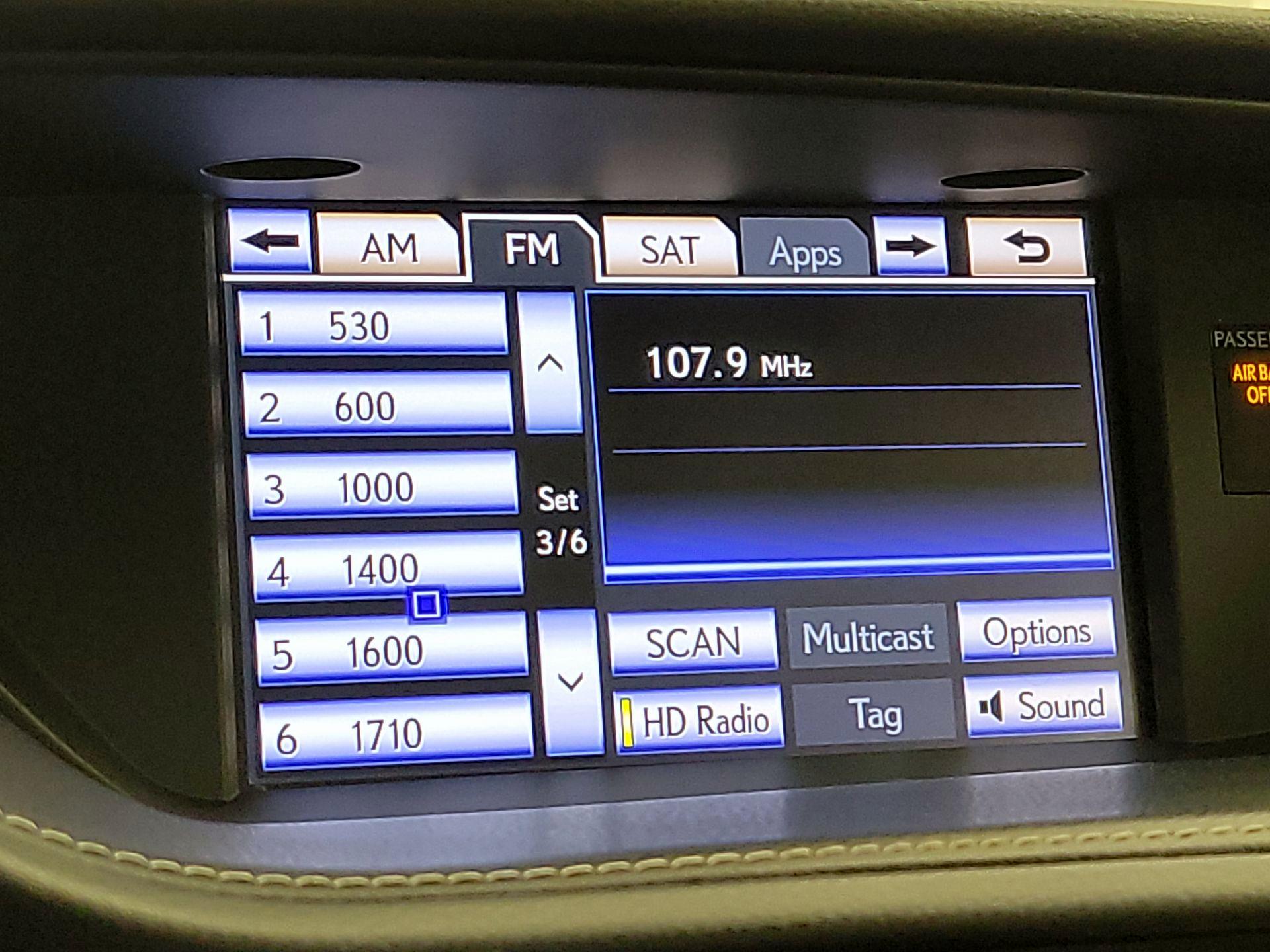 Thumbnail: 2014 Lexus ES - 16