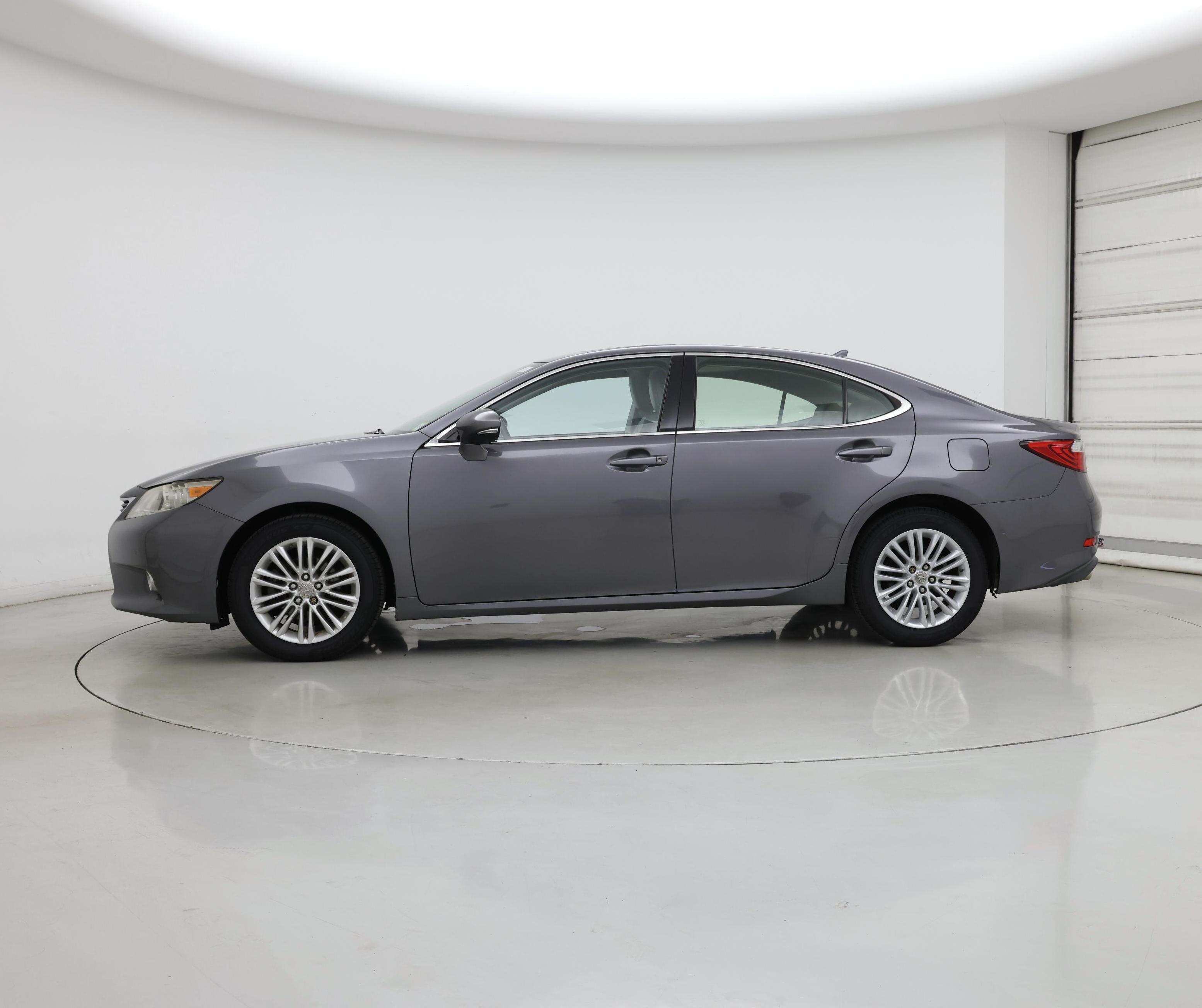 Thumbnail: 2014 Lexus ES - 3