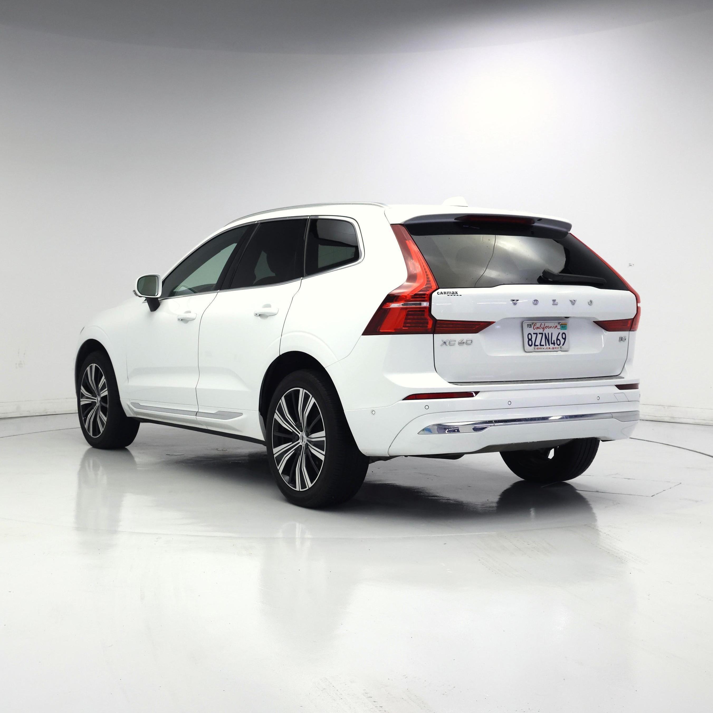 Thumbnail: 2022 Volvo XC60 - 2