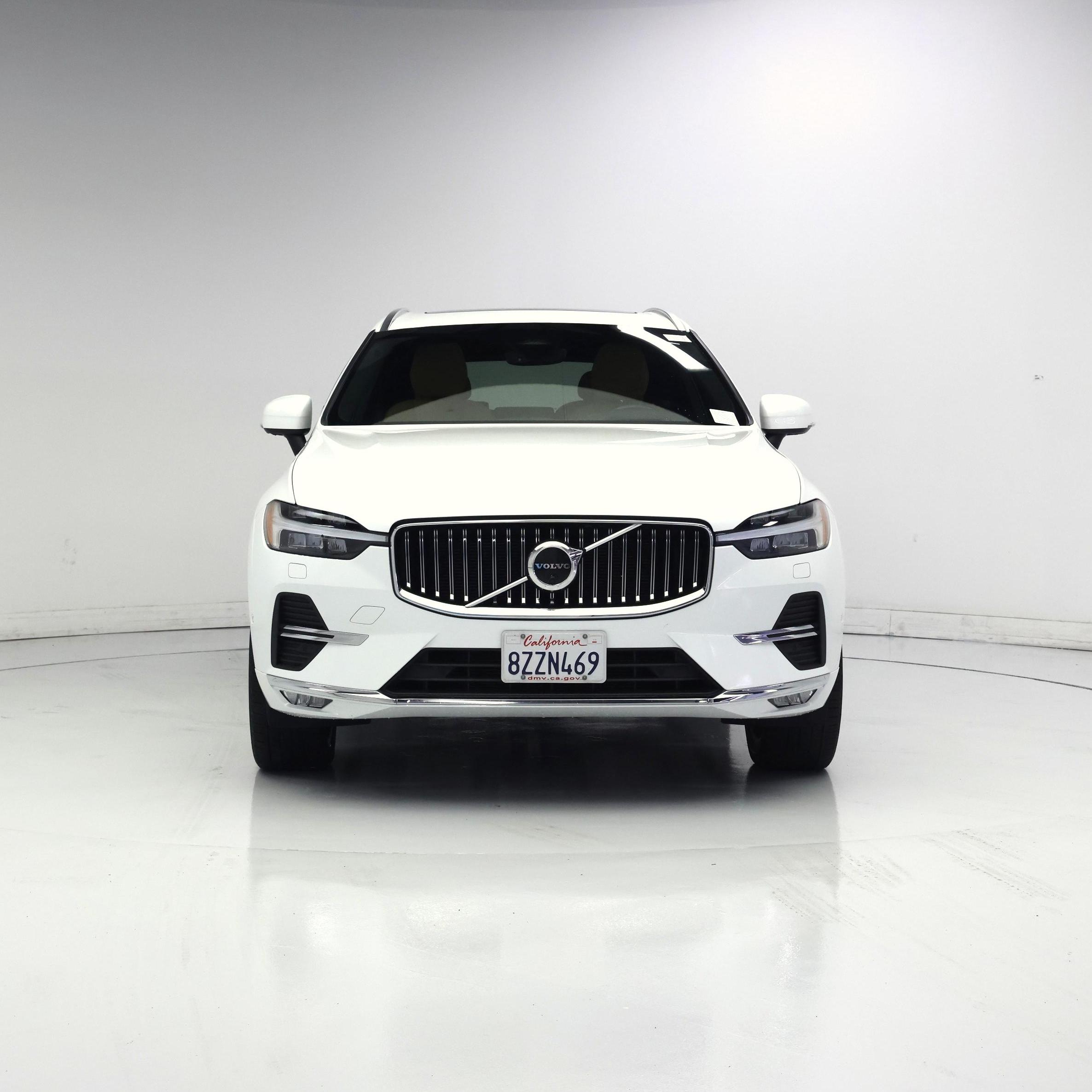 Thumbnail: 2022 Volvo XC60 - 5