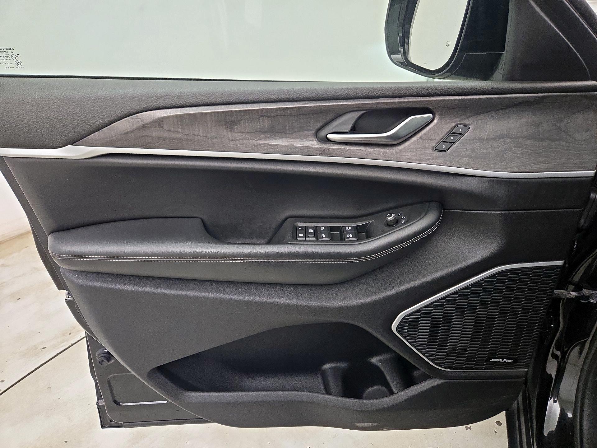 Thumbnail: 2021 Jeep Grand Cherokee L - 12
