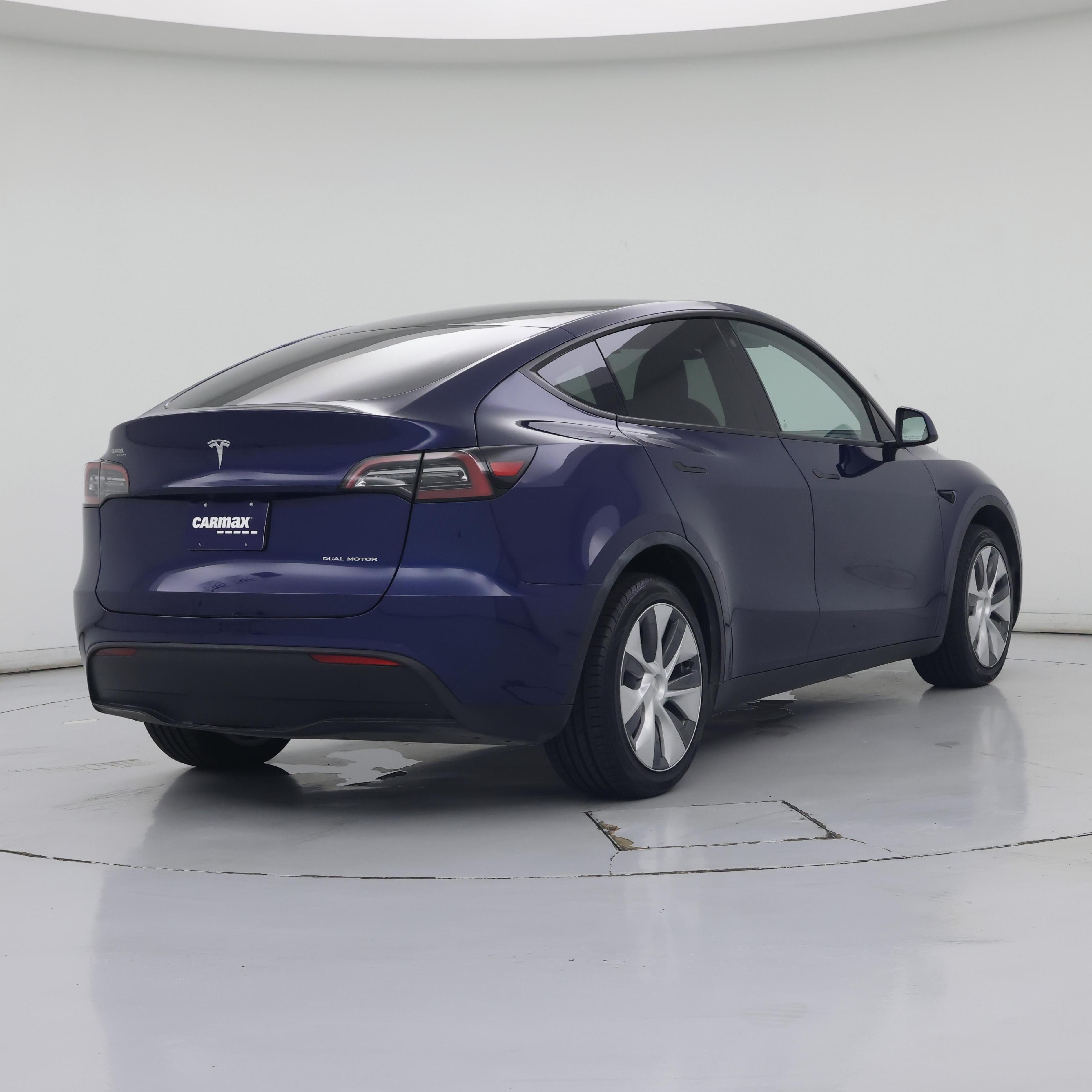 Thumbnail: 2023 Tesla Model Y - 8