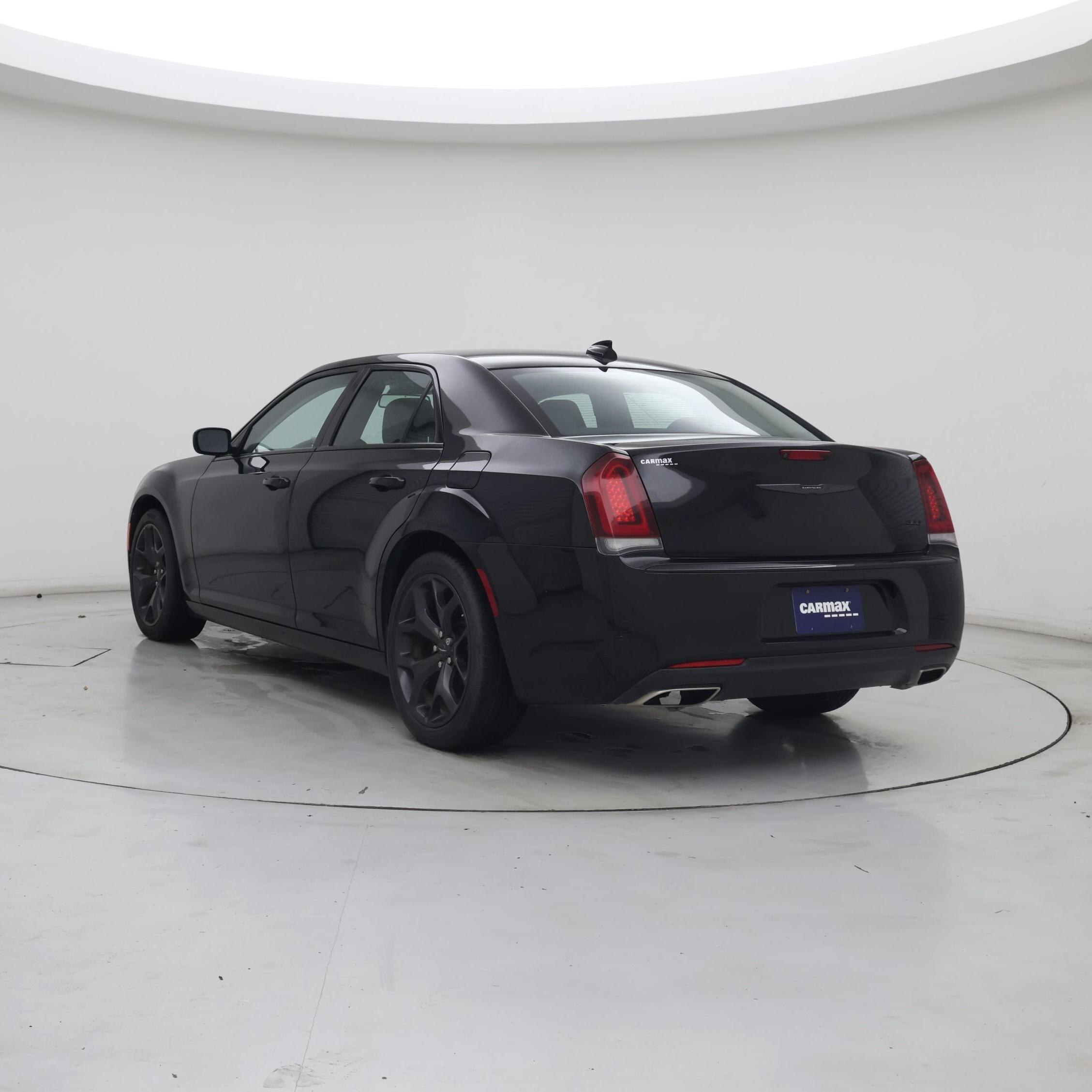 Thumbnail: 2022 Chrysler 300 - 2