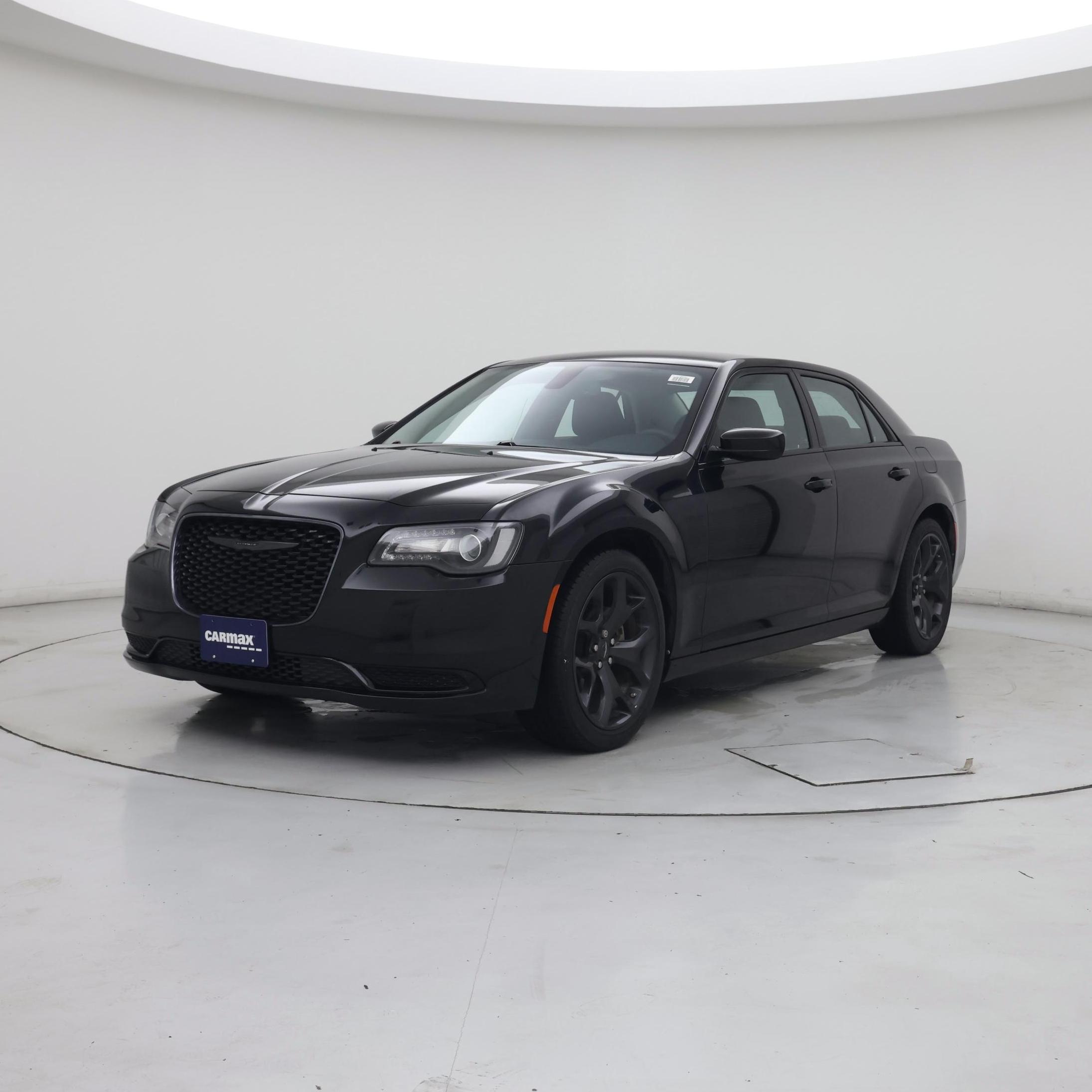 Thumbnail: 2022 Chrysler 300 - 4