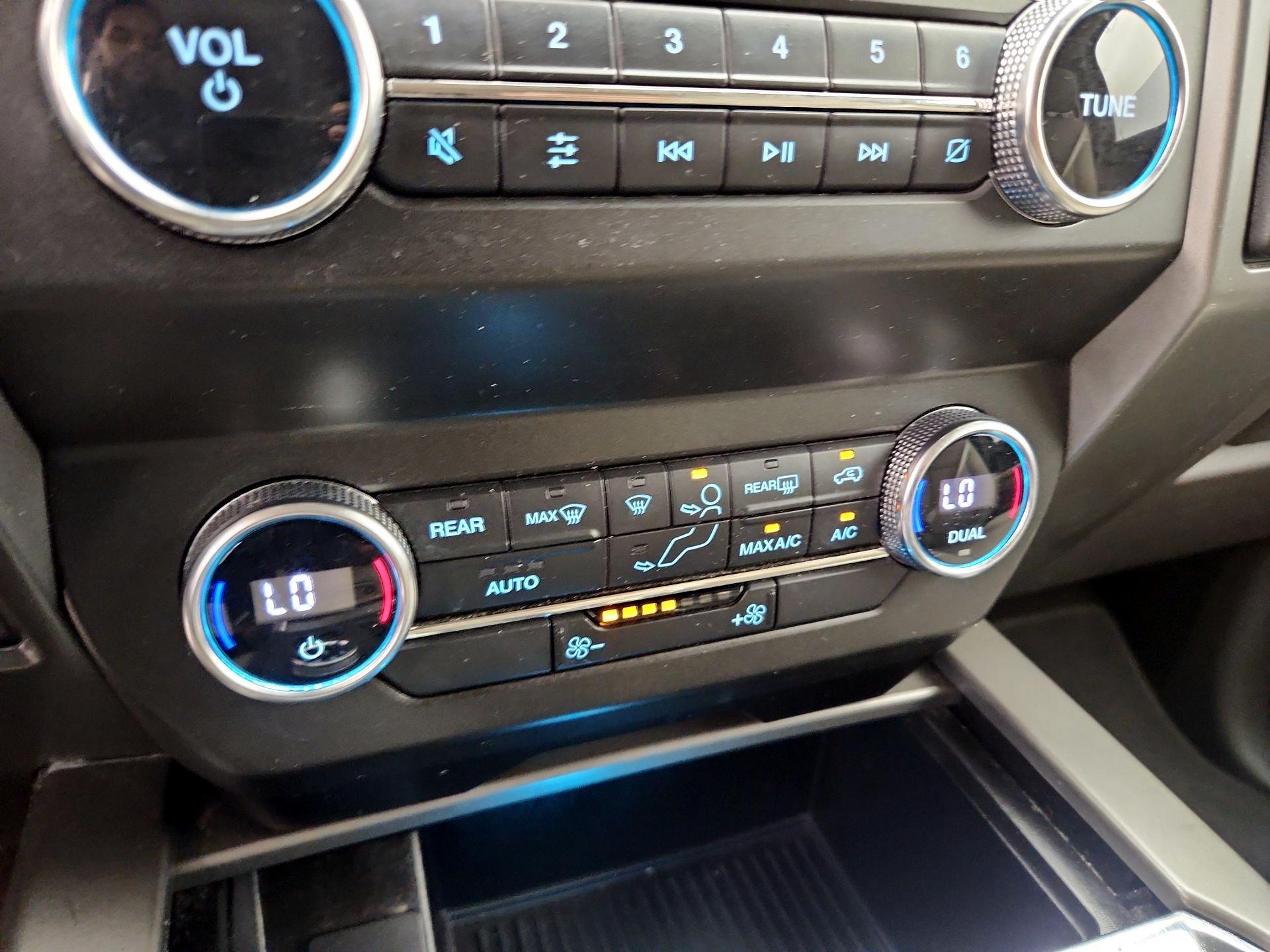 Thumbnail: 2020 Ford Expedition - 16