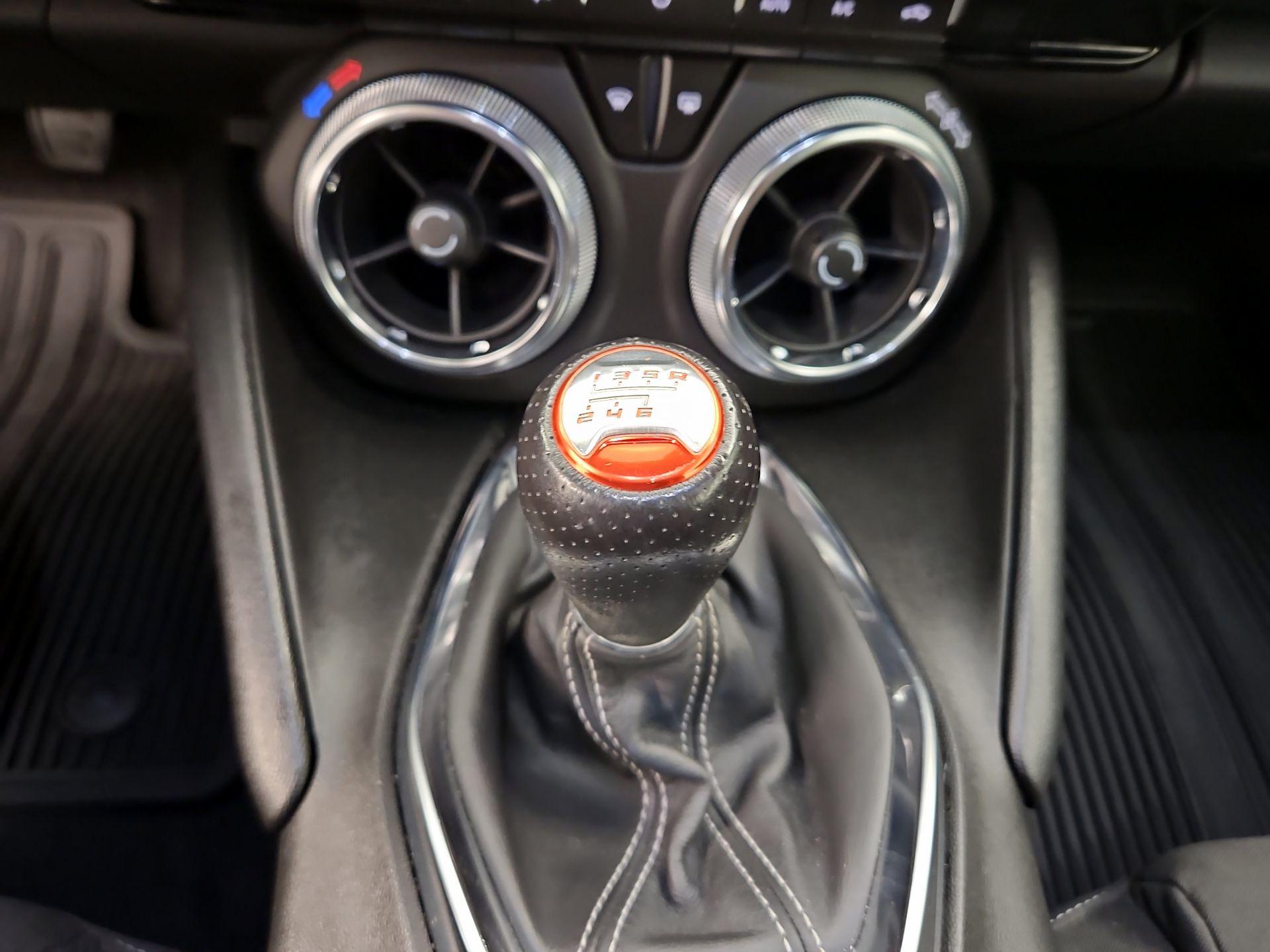 Thumbnail: 2022 Chevrolet Camaro - 16