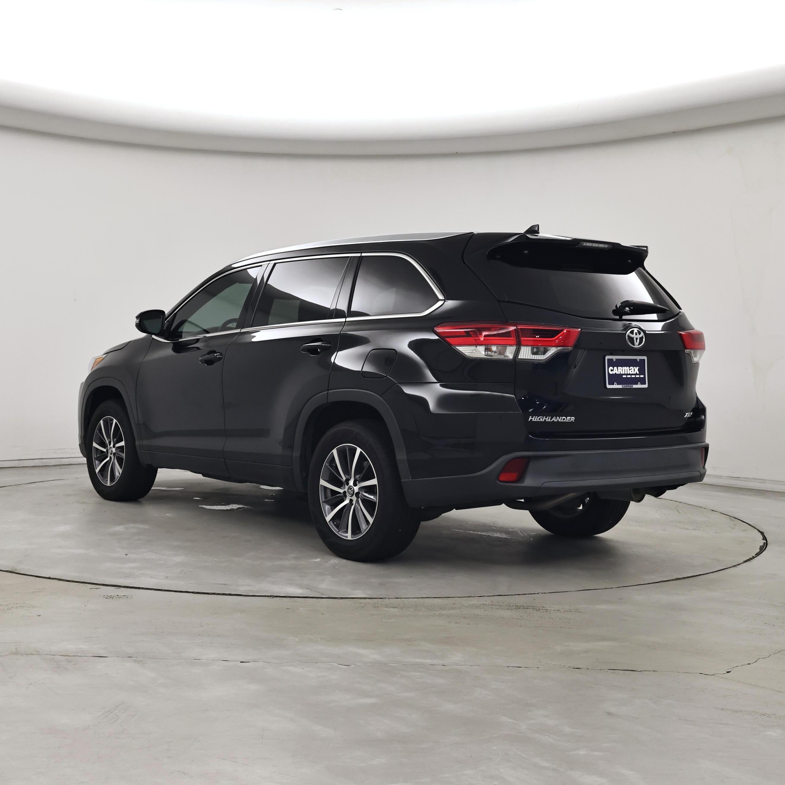 Thumbnail: 2017 Toyota Highlander - 2